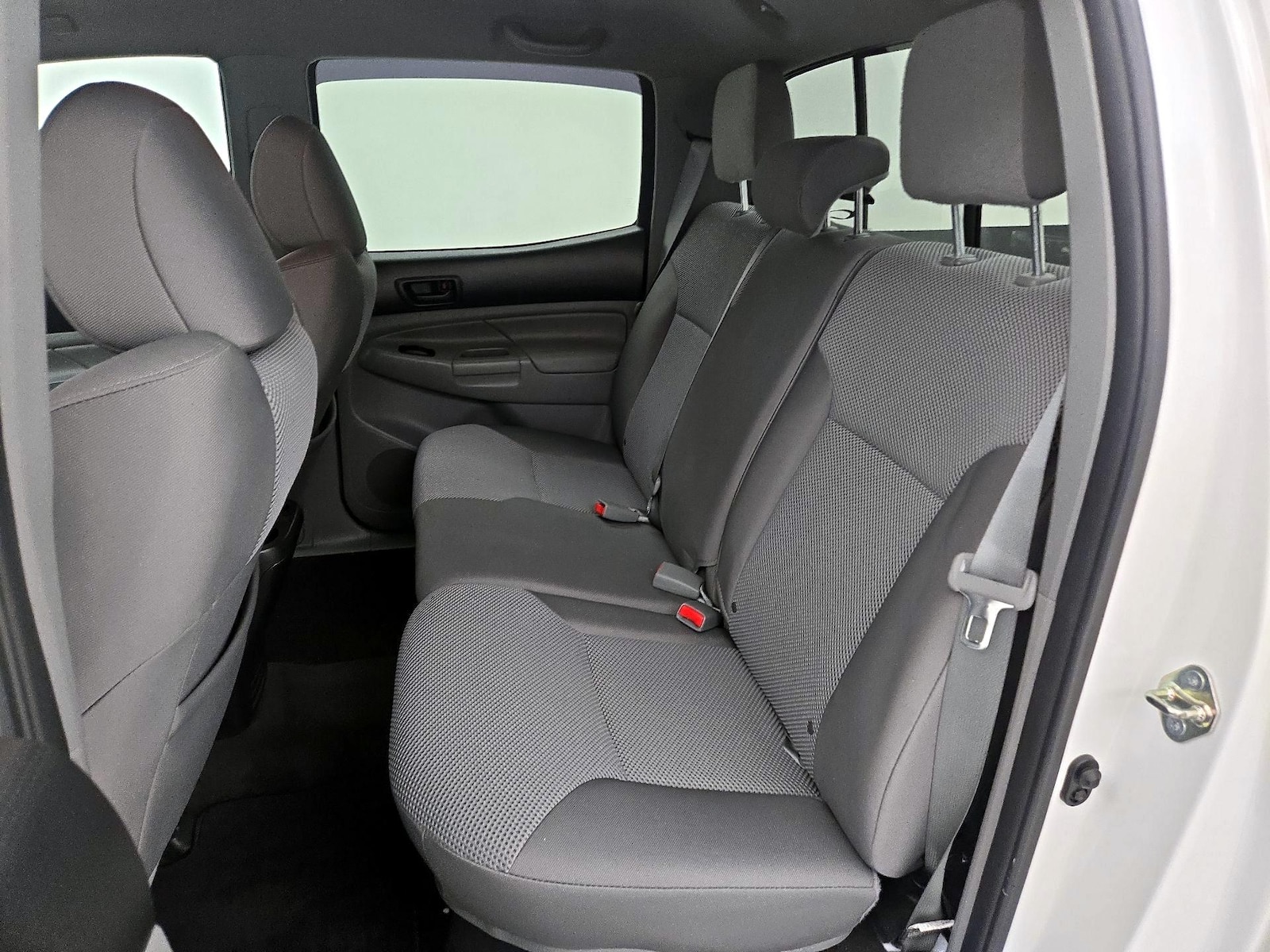 2015 Toyota Tacoma TRD Pro - Photo 20
