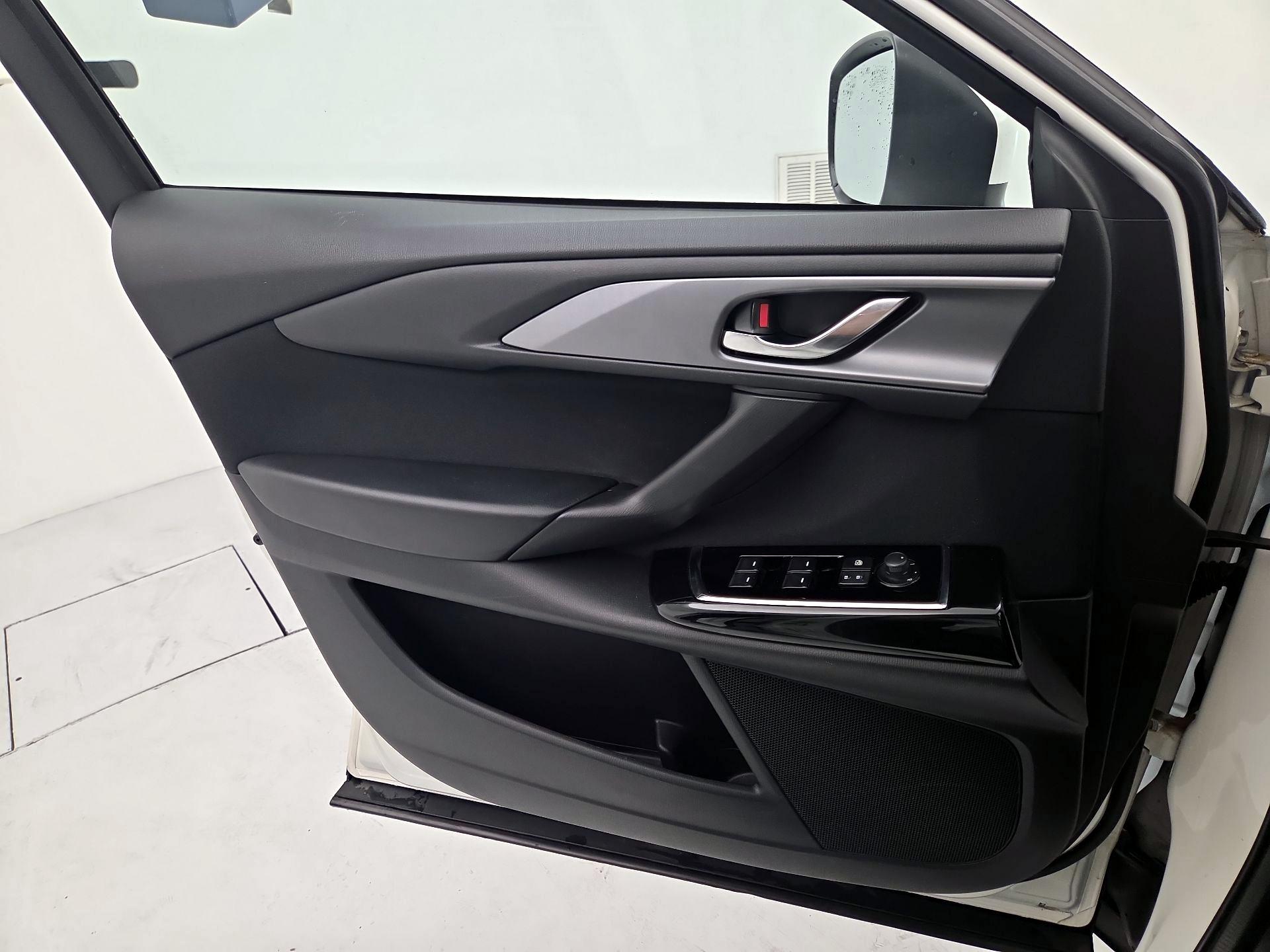 Thumbnail: 2022 Mazda CX-9 - 12