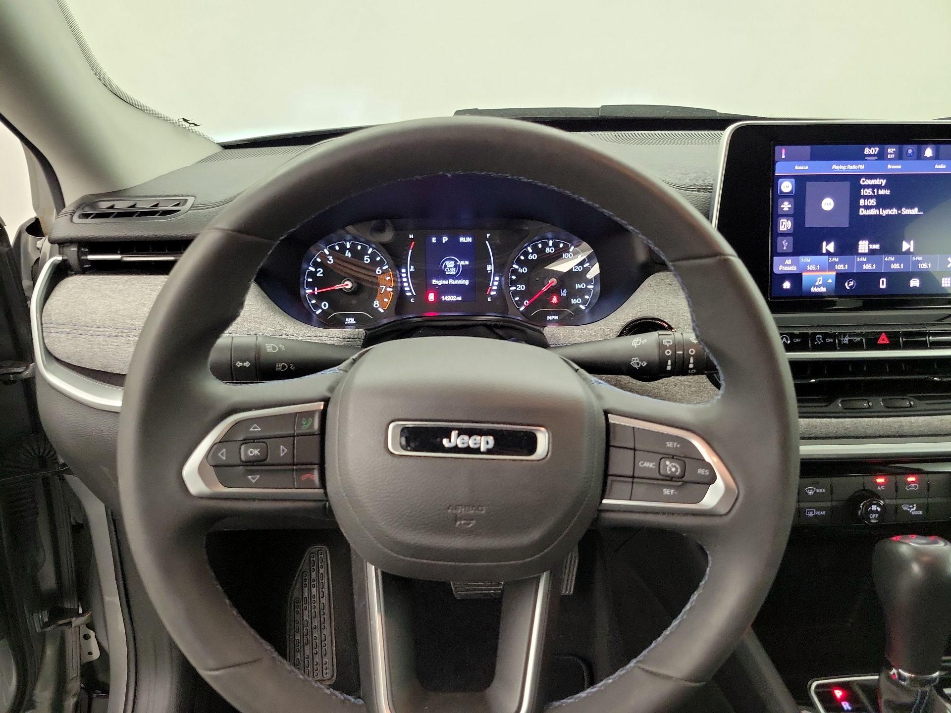 Thumbnail: 2022 Jeep Compass - 10