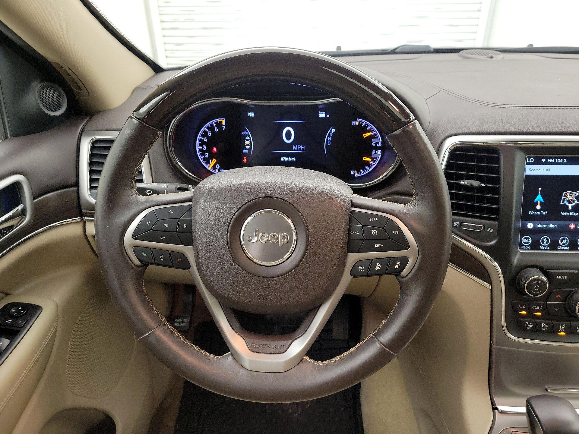Thumbnail: 2018 Jeep Grand Cherokee - 10