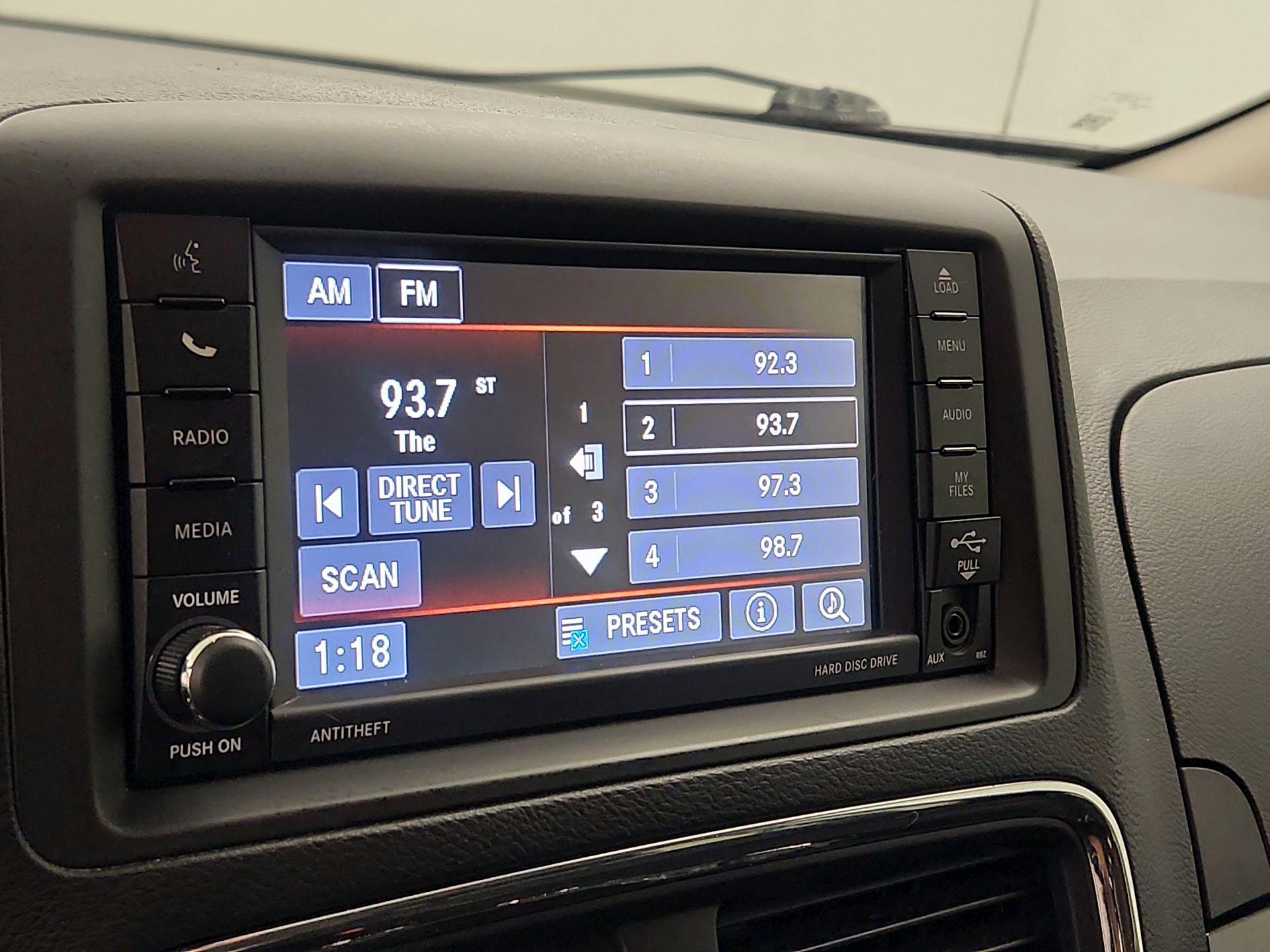 Thumbnail: 2020 Dodge Grand Caravan - 15