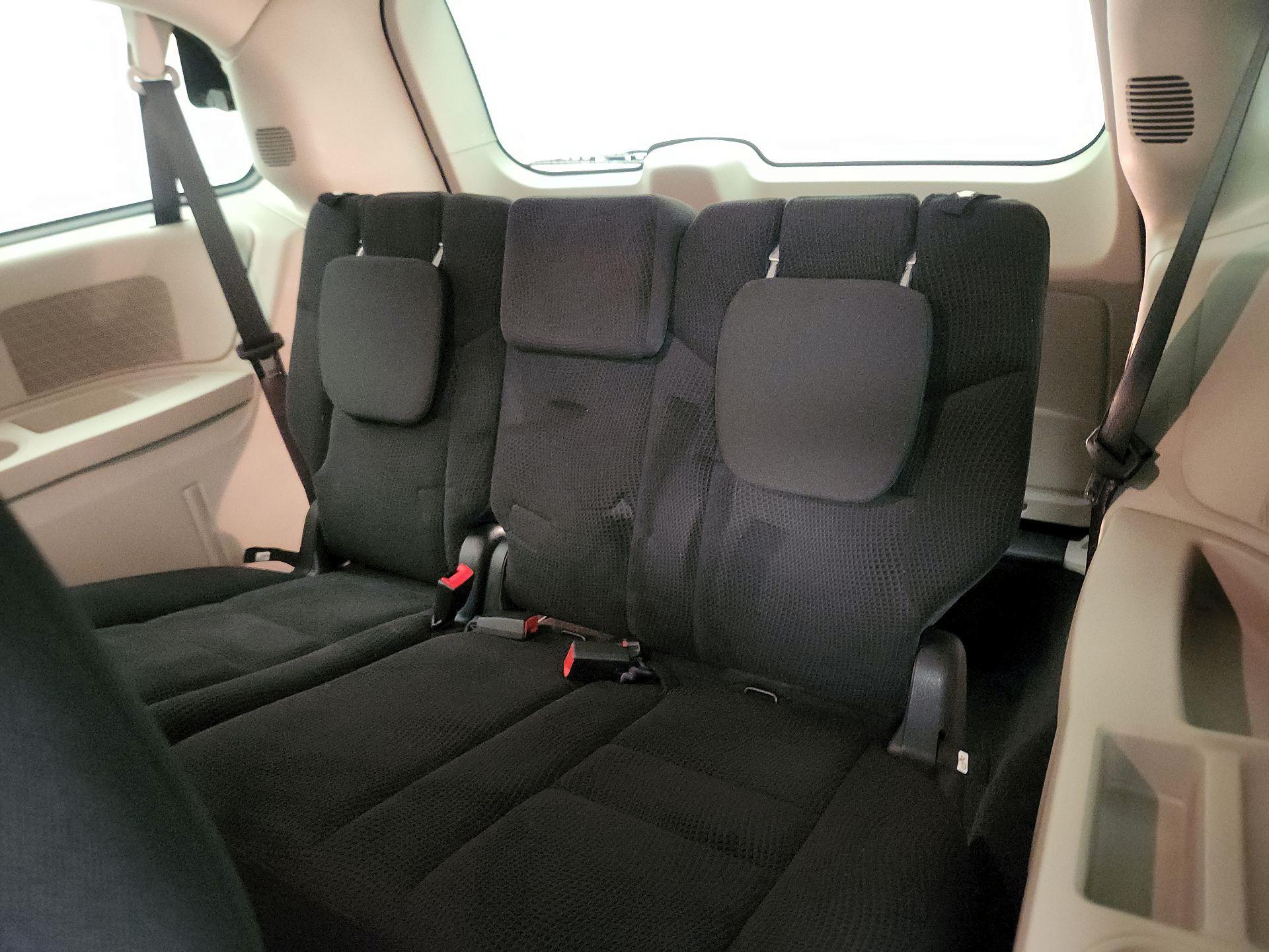Thumbnail: 2020 Dodge Grand Caravan - 20