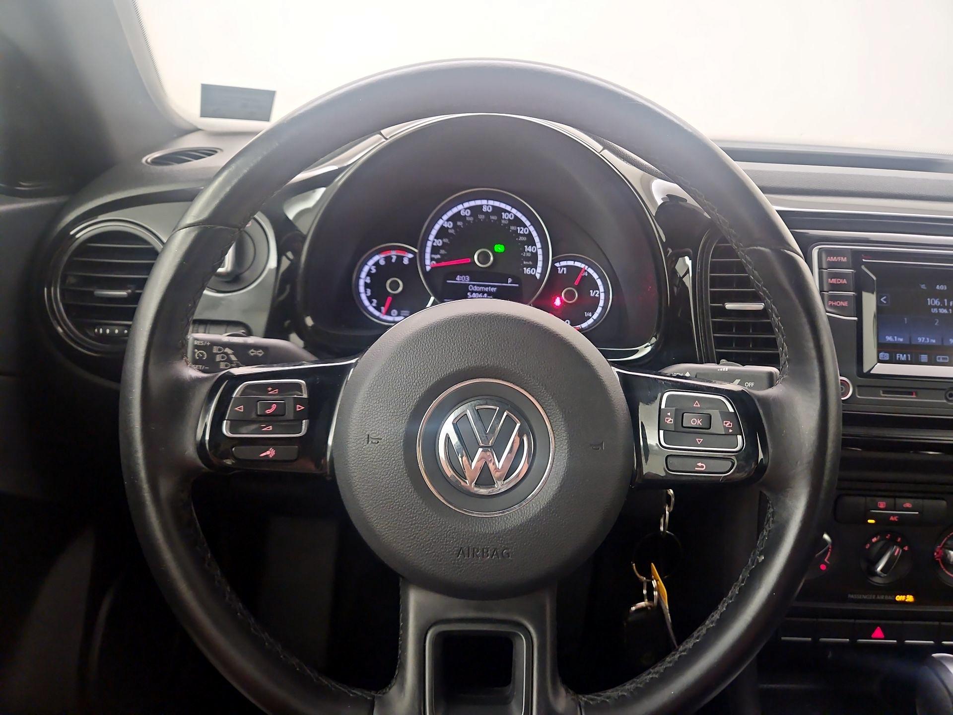 Thumbnail: 2016 Volkswagen Beetle - 10