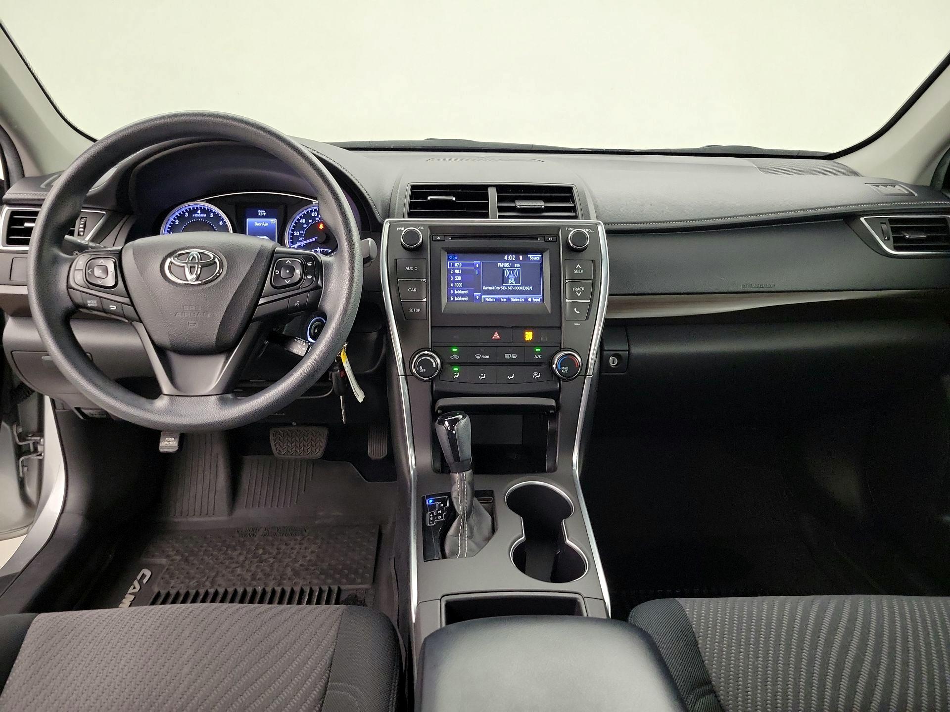 Thumbnail: 2017 Toyota Camry - 9