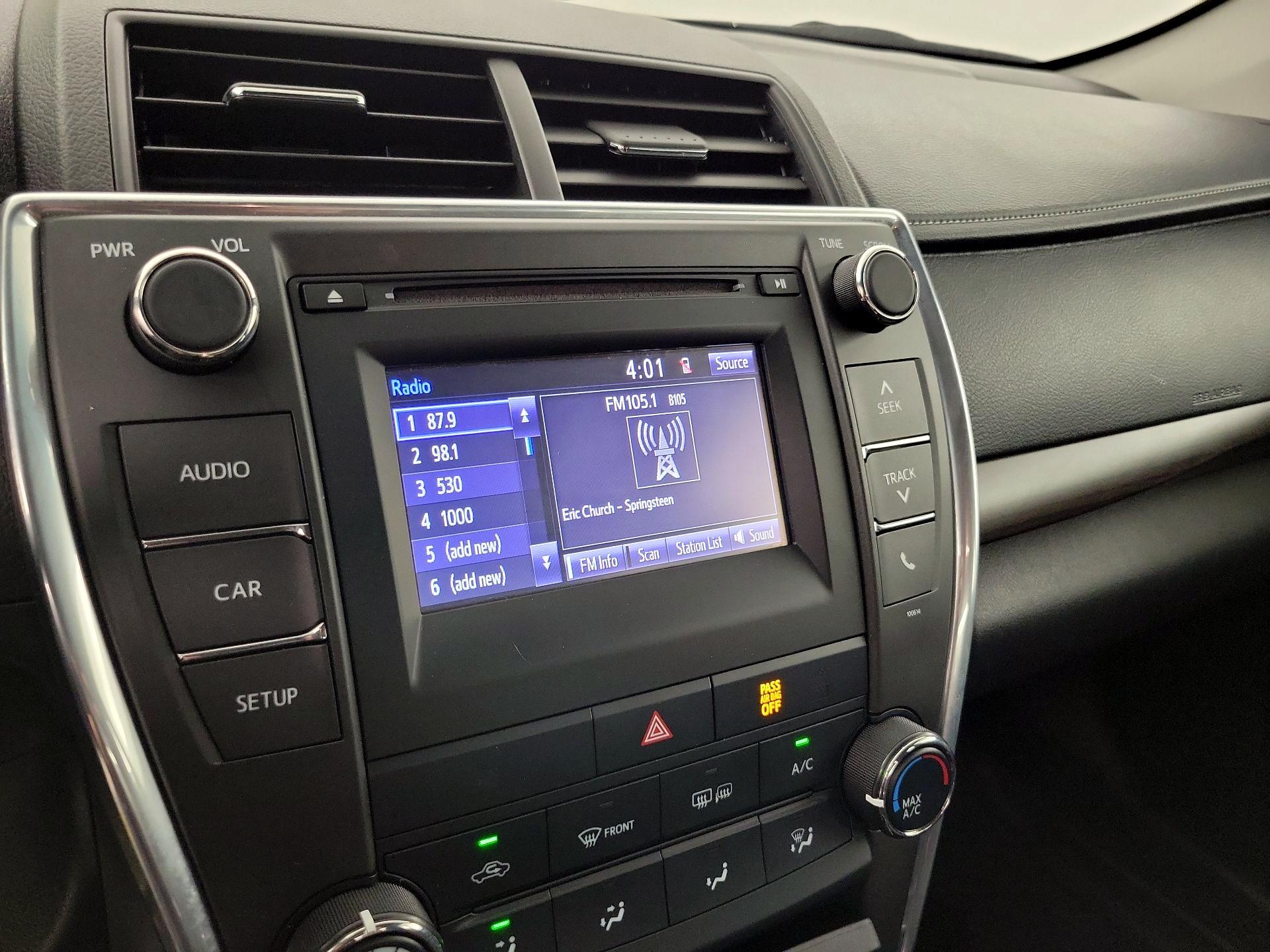 Thumbnail: 2017 Toyota Camry - 15