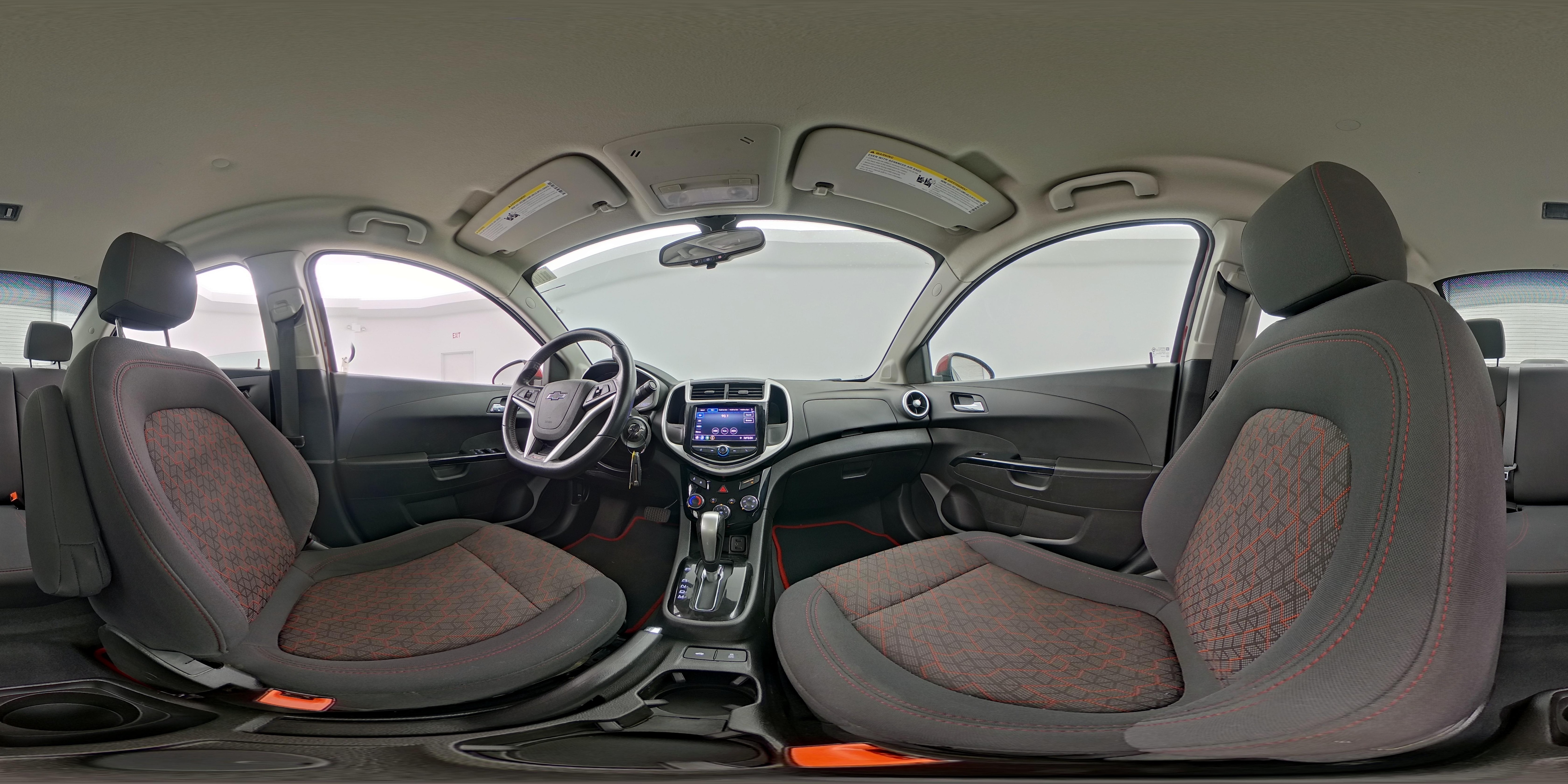 2020 Chevrolet Sonic LT - Photo 26
