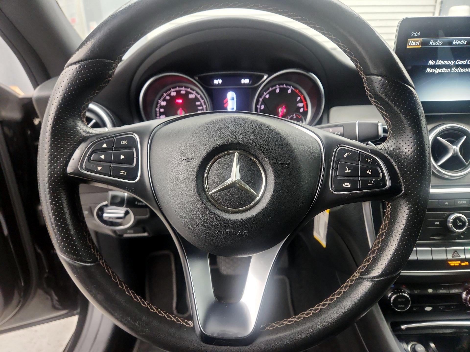 Thumbnail: 2018 Mercedes-Benz CLA - 10