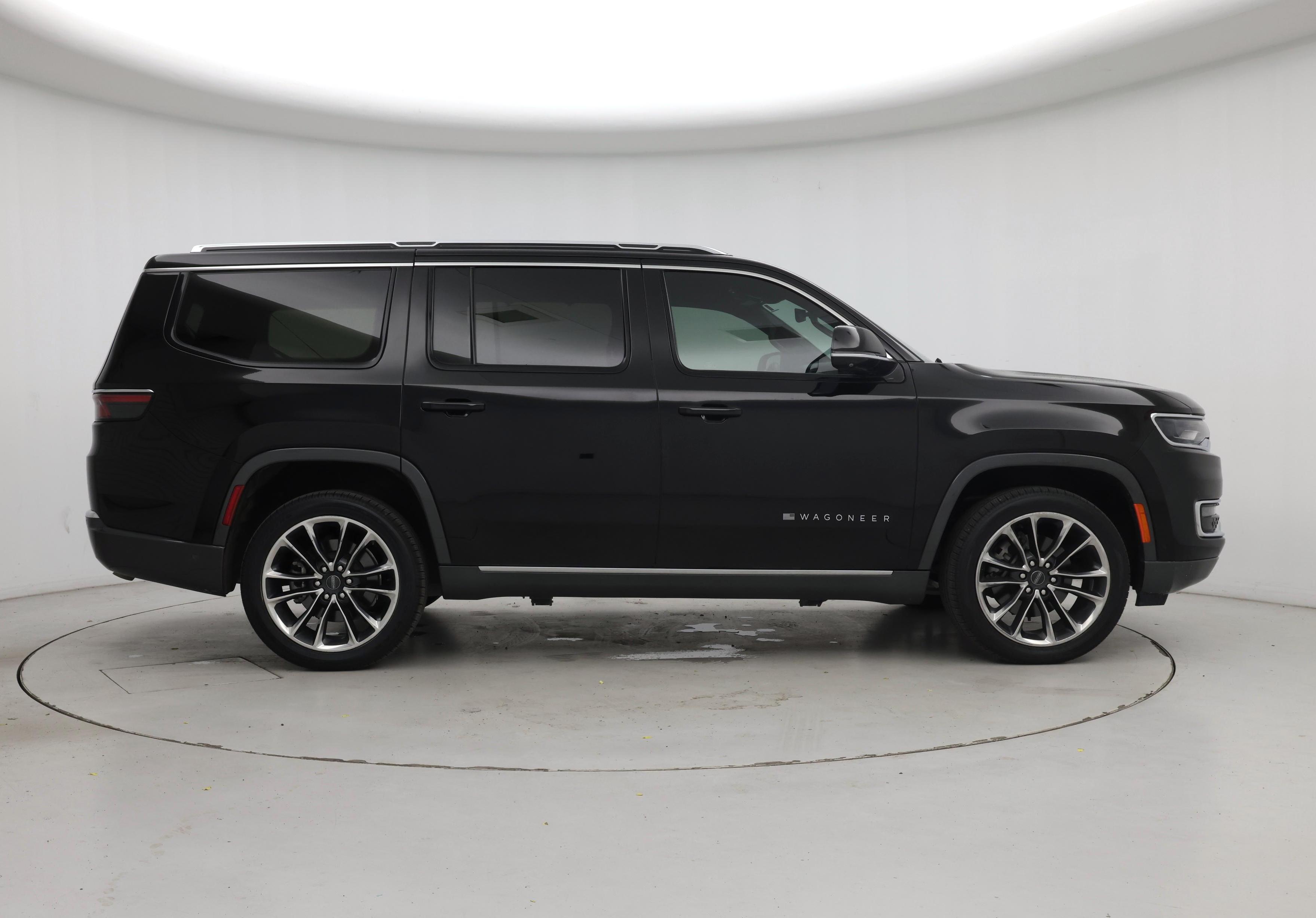 Thumbnail: 2022 Jeep Wagoneer - 7