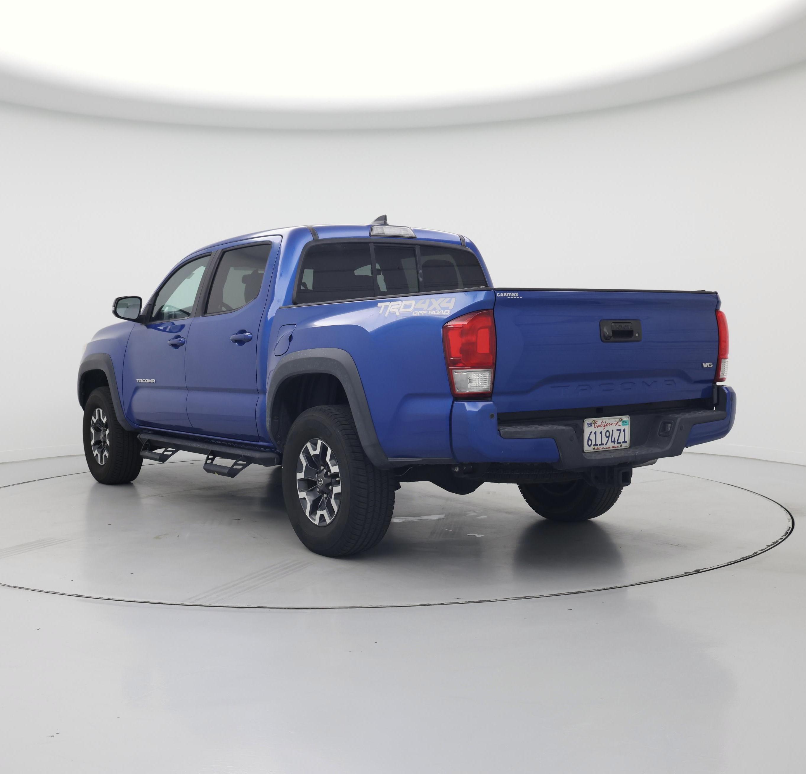 Thumbnail: 2016 Toyota Tacoma - 2