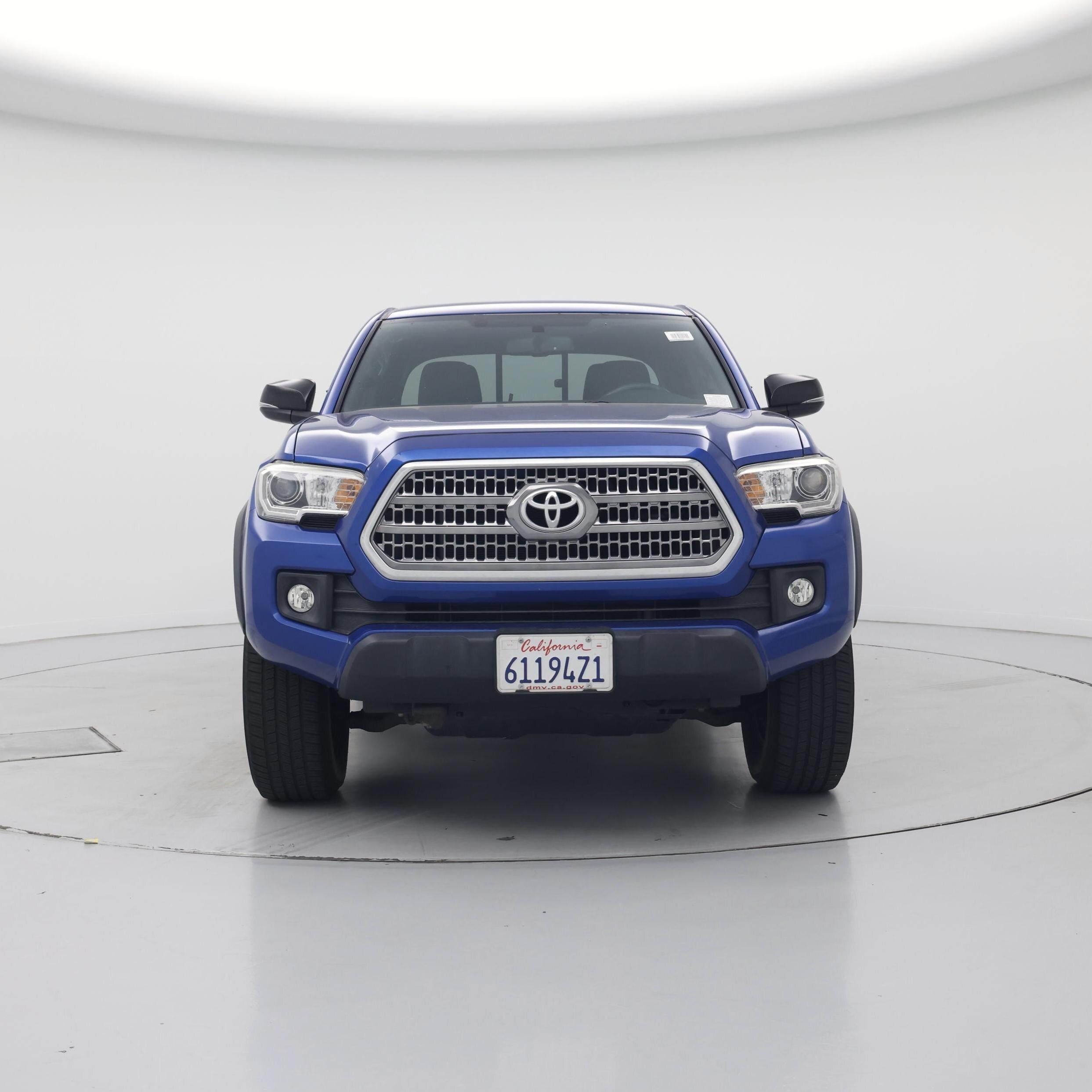 Thumbnail: 2016 Toyota Tacoma - 5