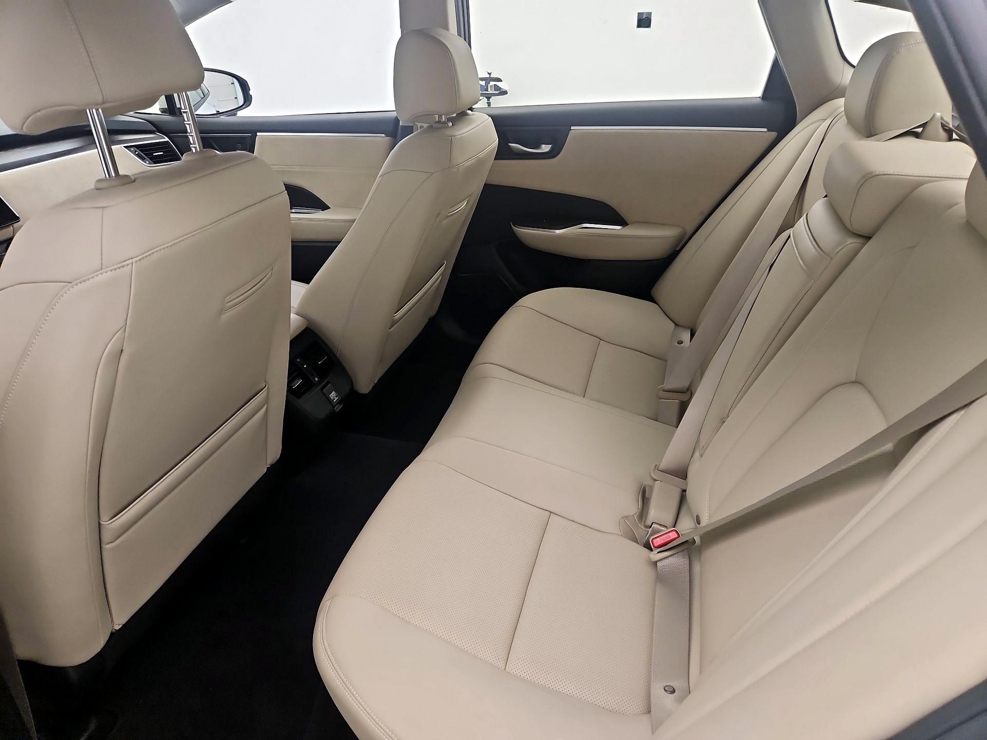 Thumbnail: 2018 Honda Clarity - 19