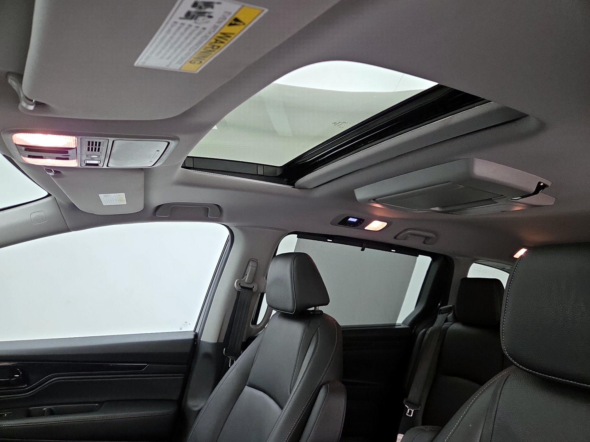 Thumbnail: 2023 Honda Odyssey - 20