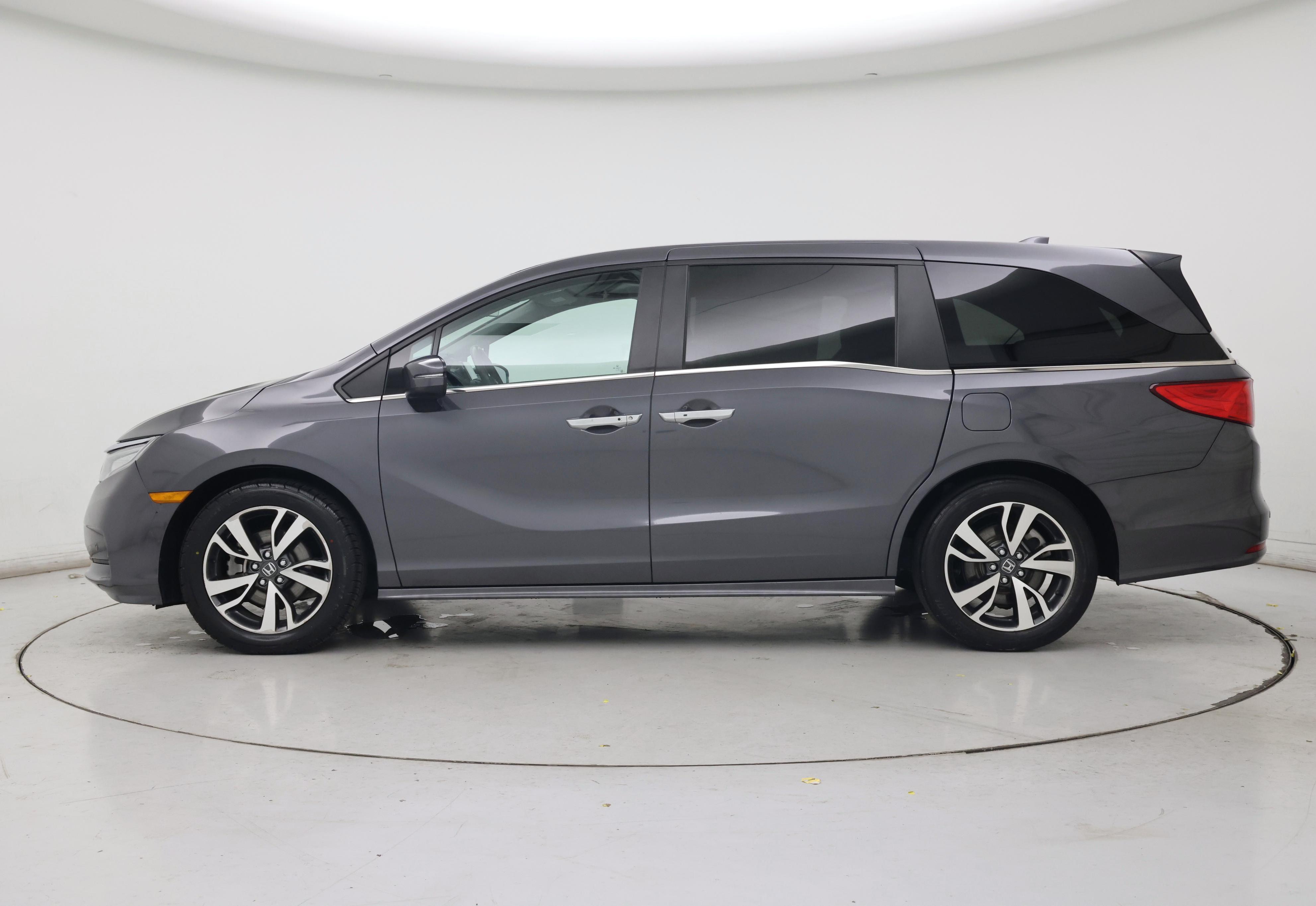 Thumbnail: 2023 Honda Odyssey - 3