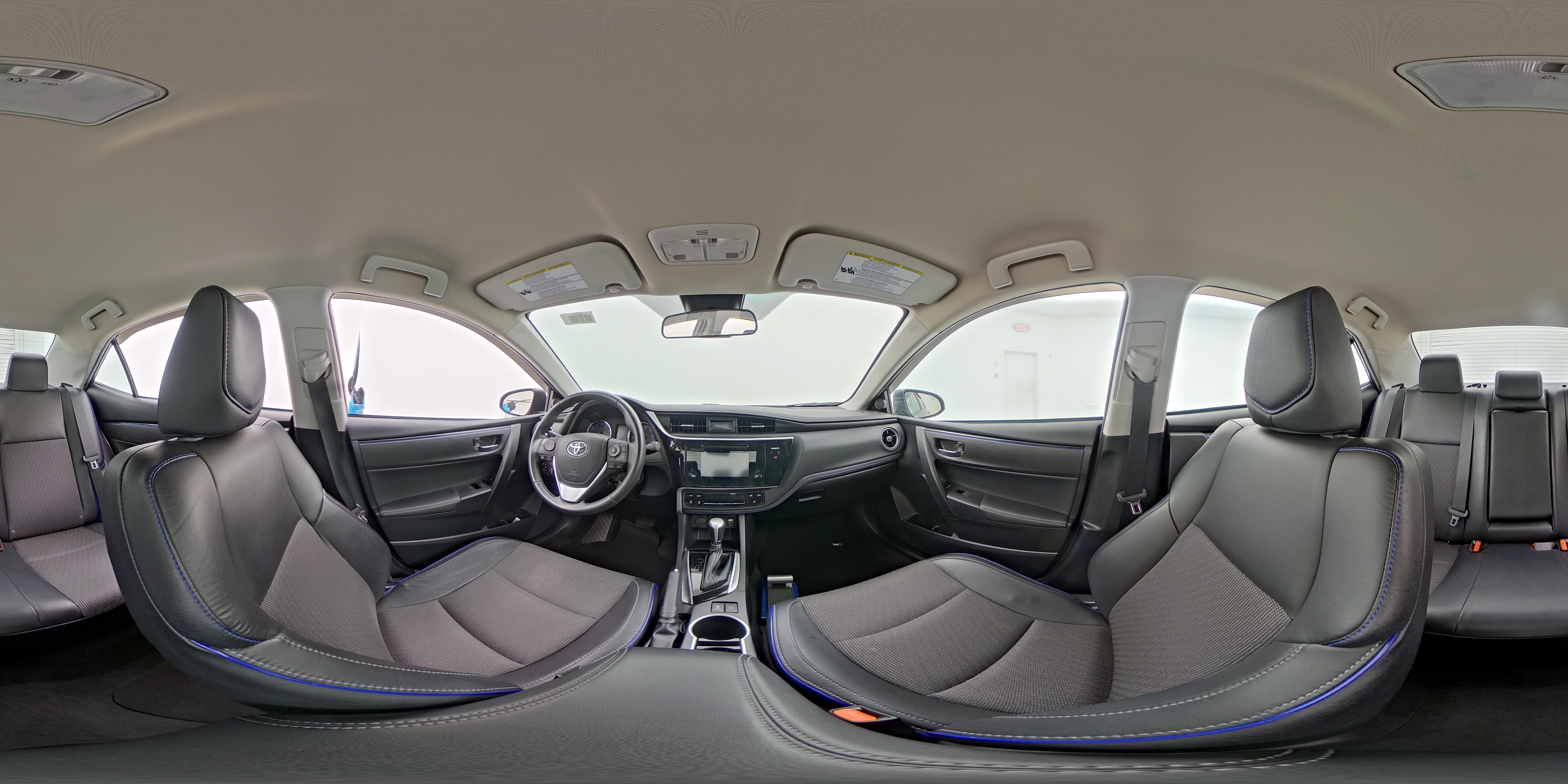 2017 Toyota Corolla SE - Photo 24