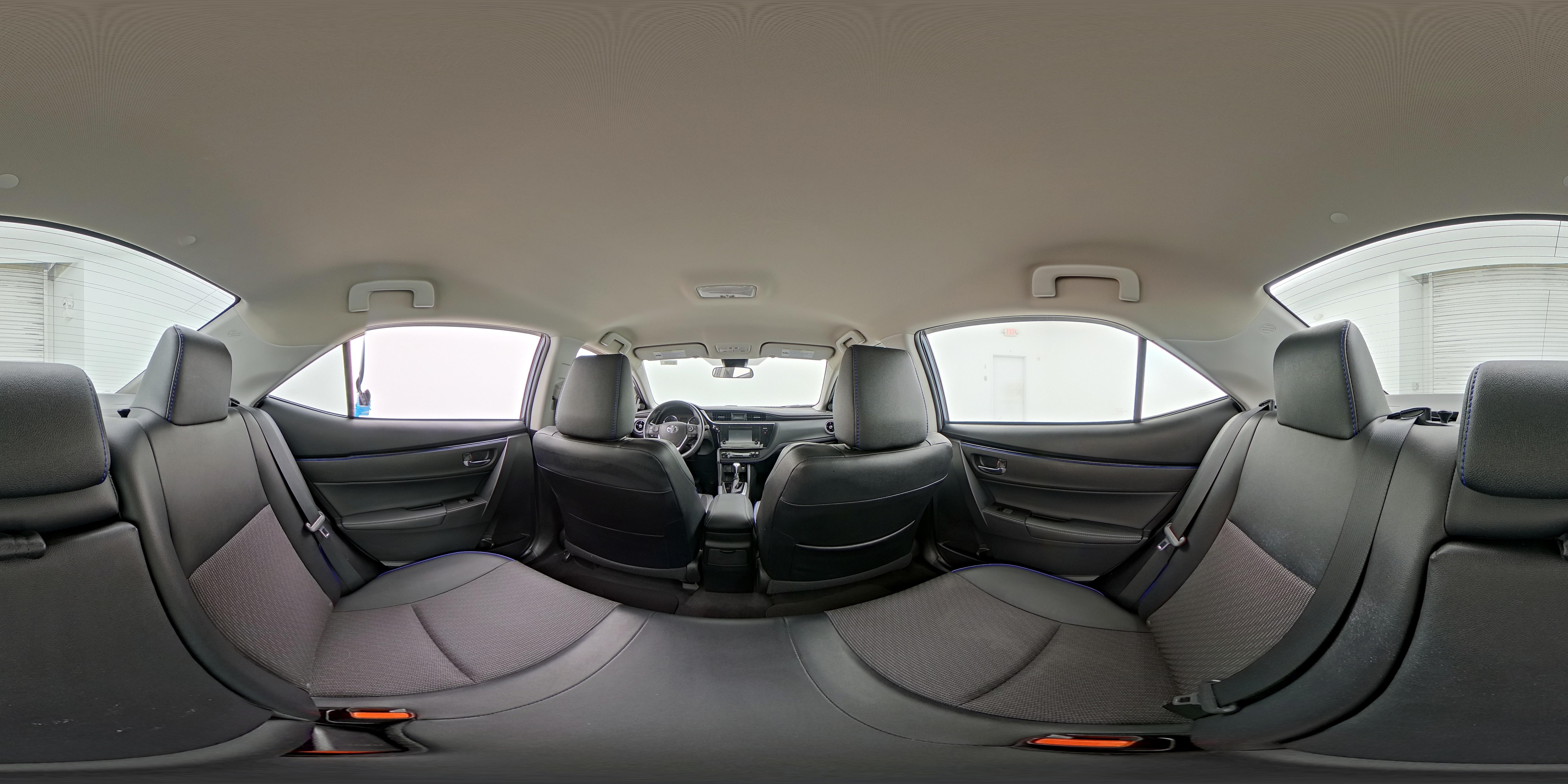 2017 Toyota Corolla SE - Photo 25