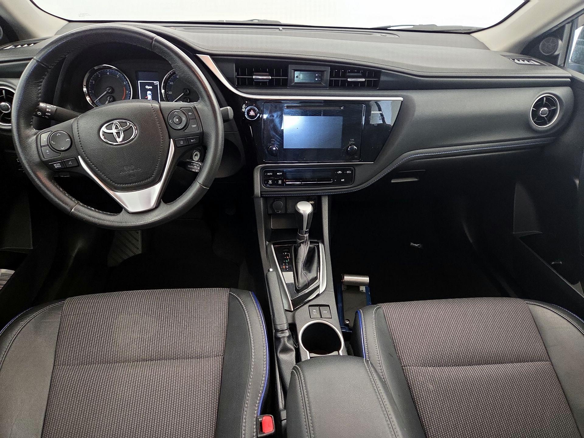 Thumbnail: 2017 Toyota Corolla - 9