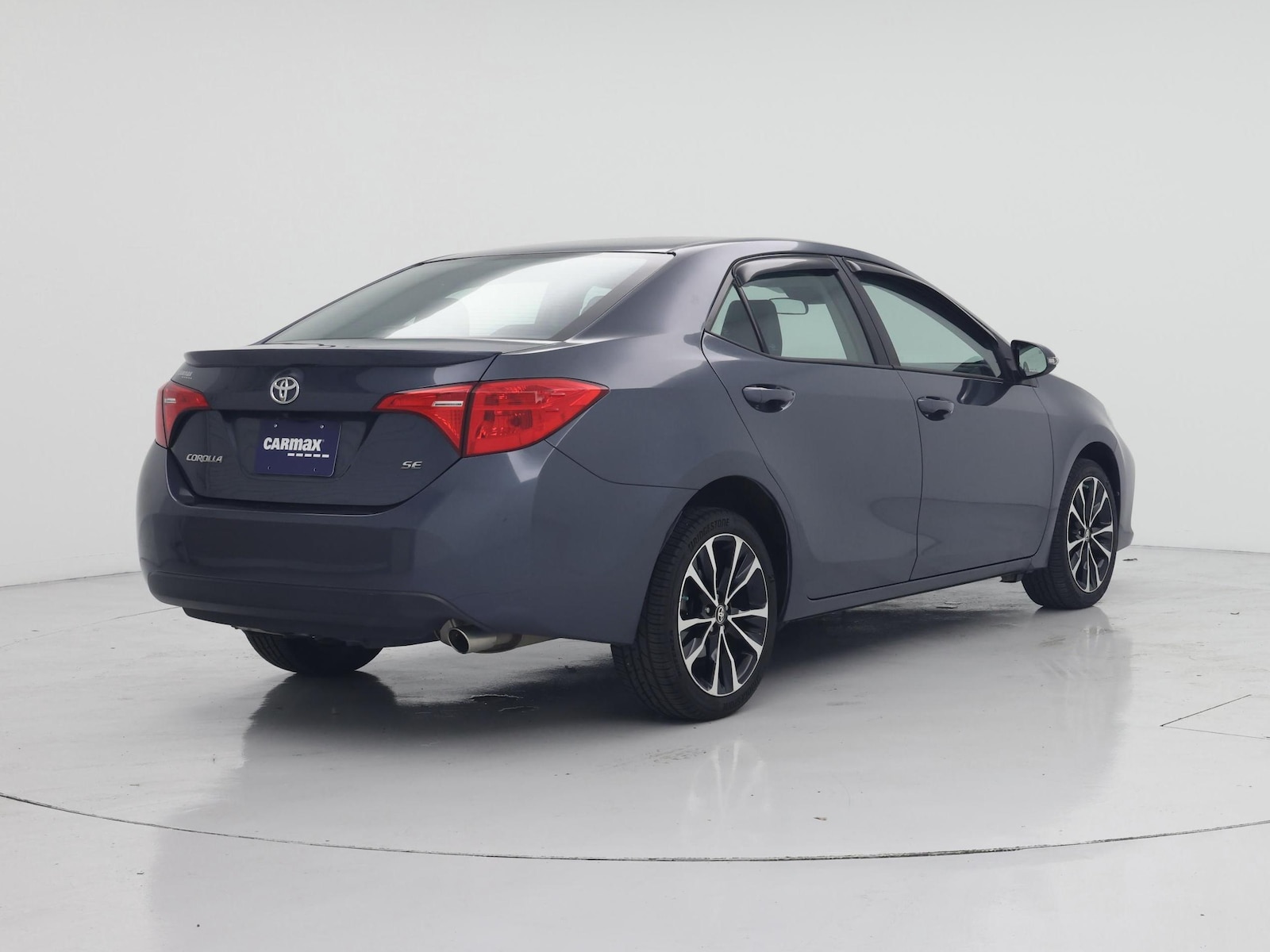 2017 Toyota Corolla SE - Photo 9