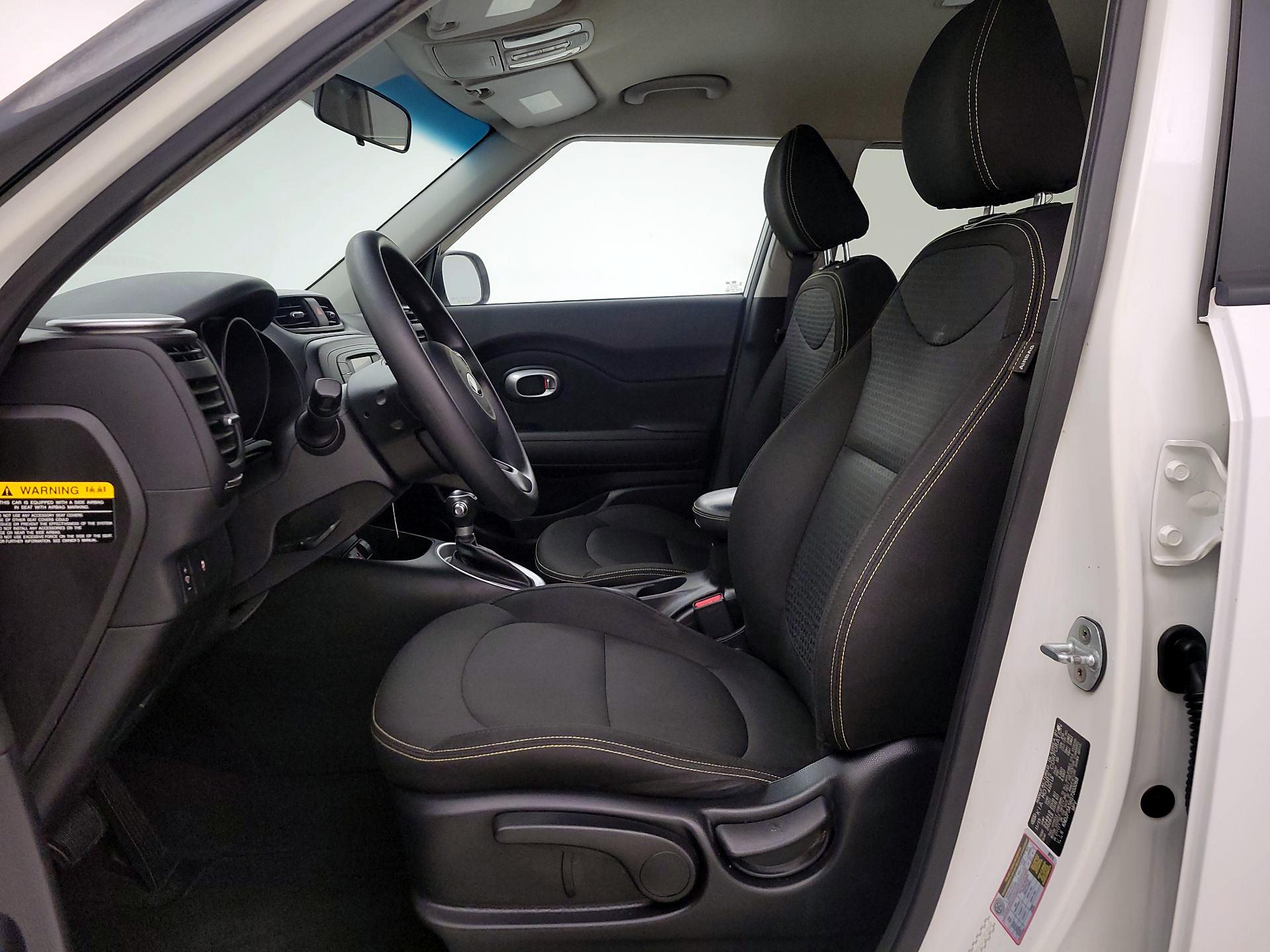 Thumbnail: 2016 Kia Soul - 11