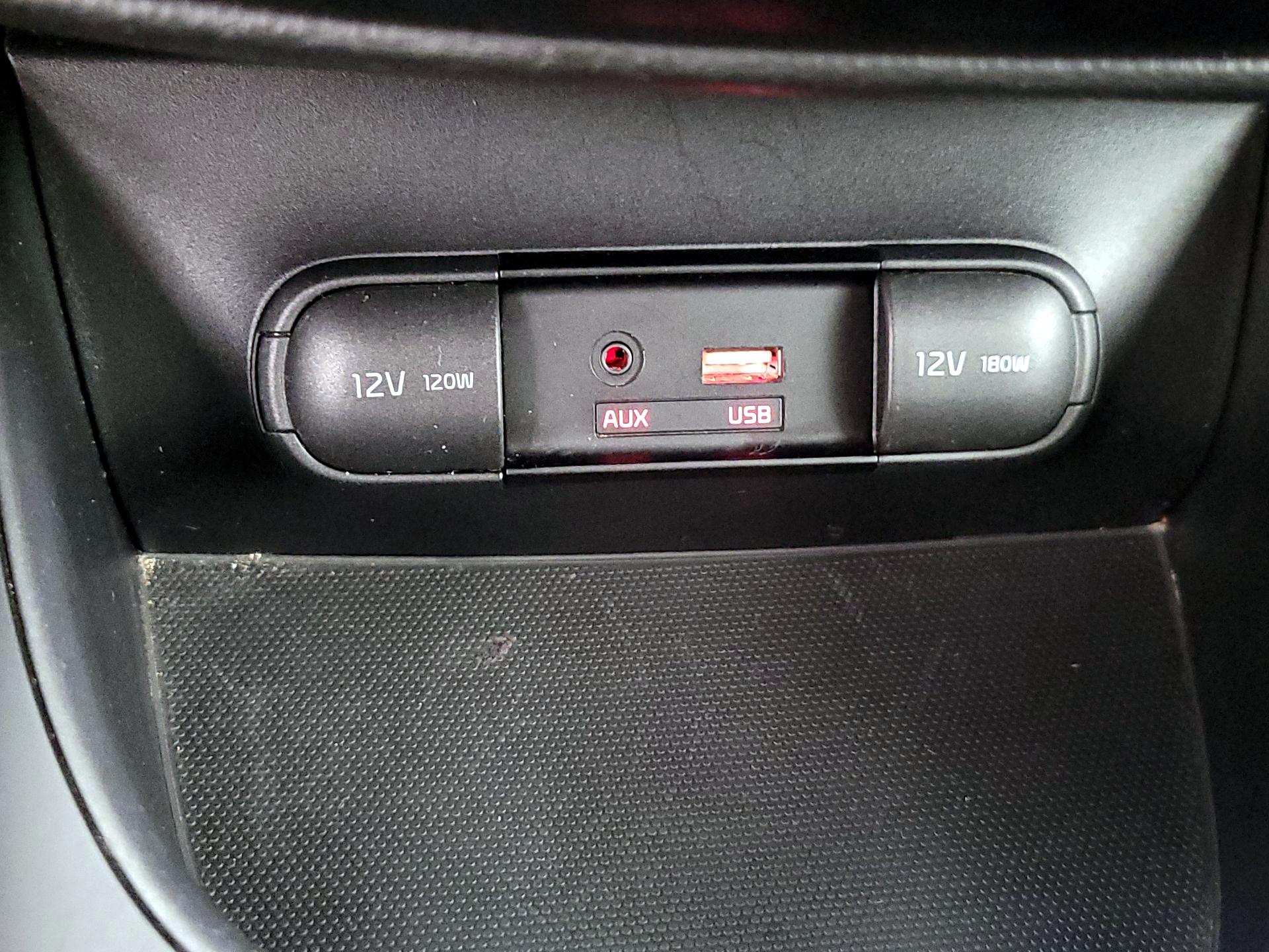 Thumbnail: 2016 Kia Soul - 18
