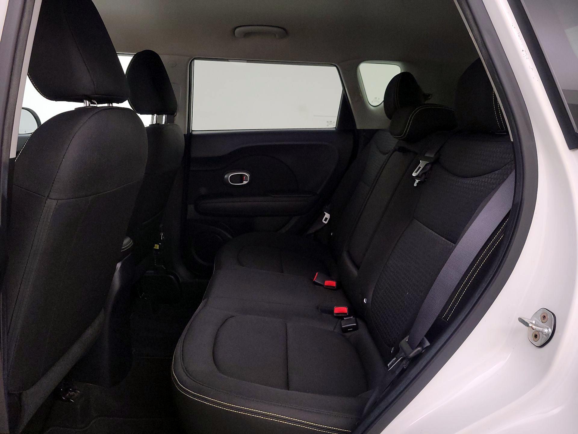 Thumbnail: 2016 Kia Soul - 19