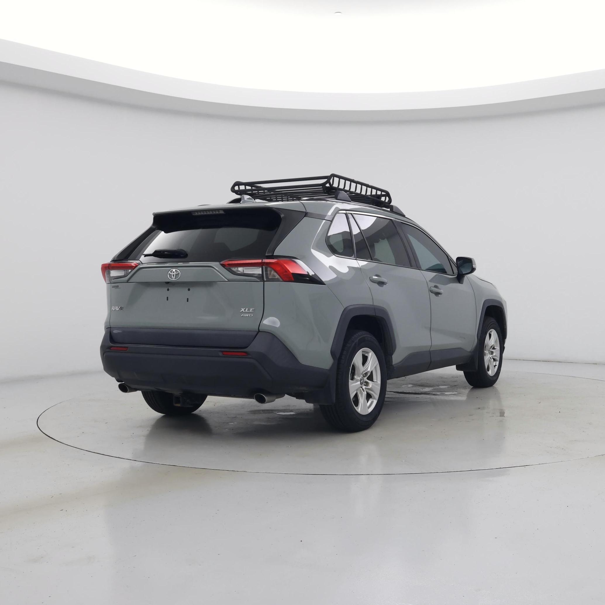 Thumbnail: 2021 Toyota RAV4 - 8