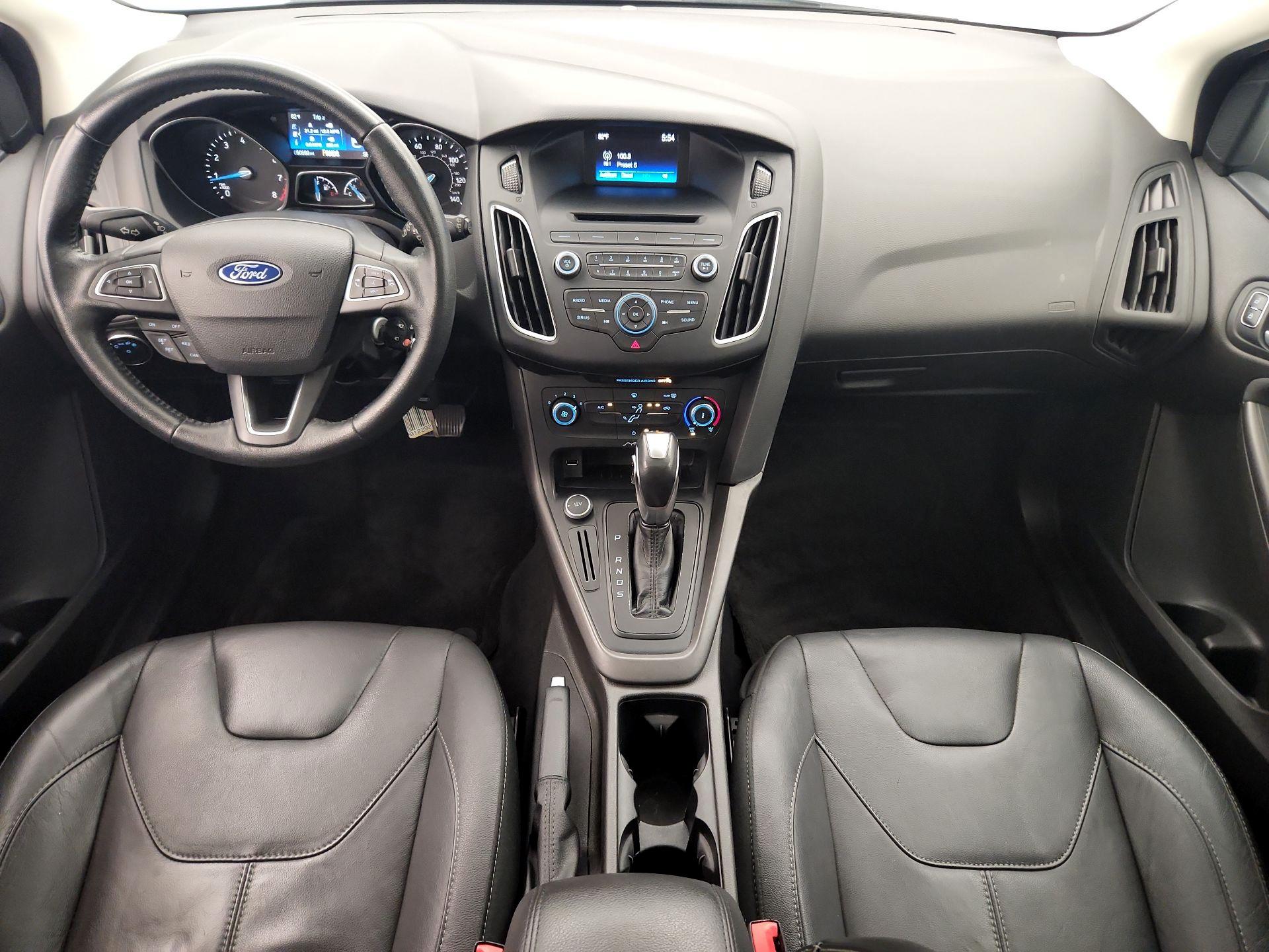 Thumbnail: 2016 Ford Focus - 9