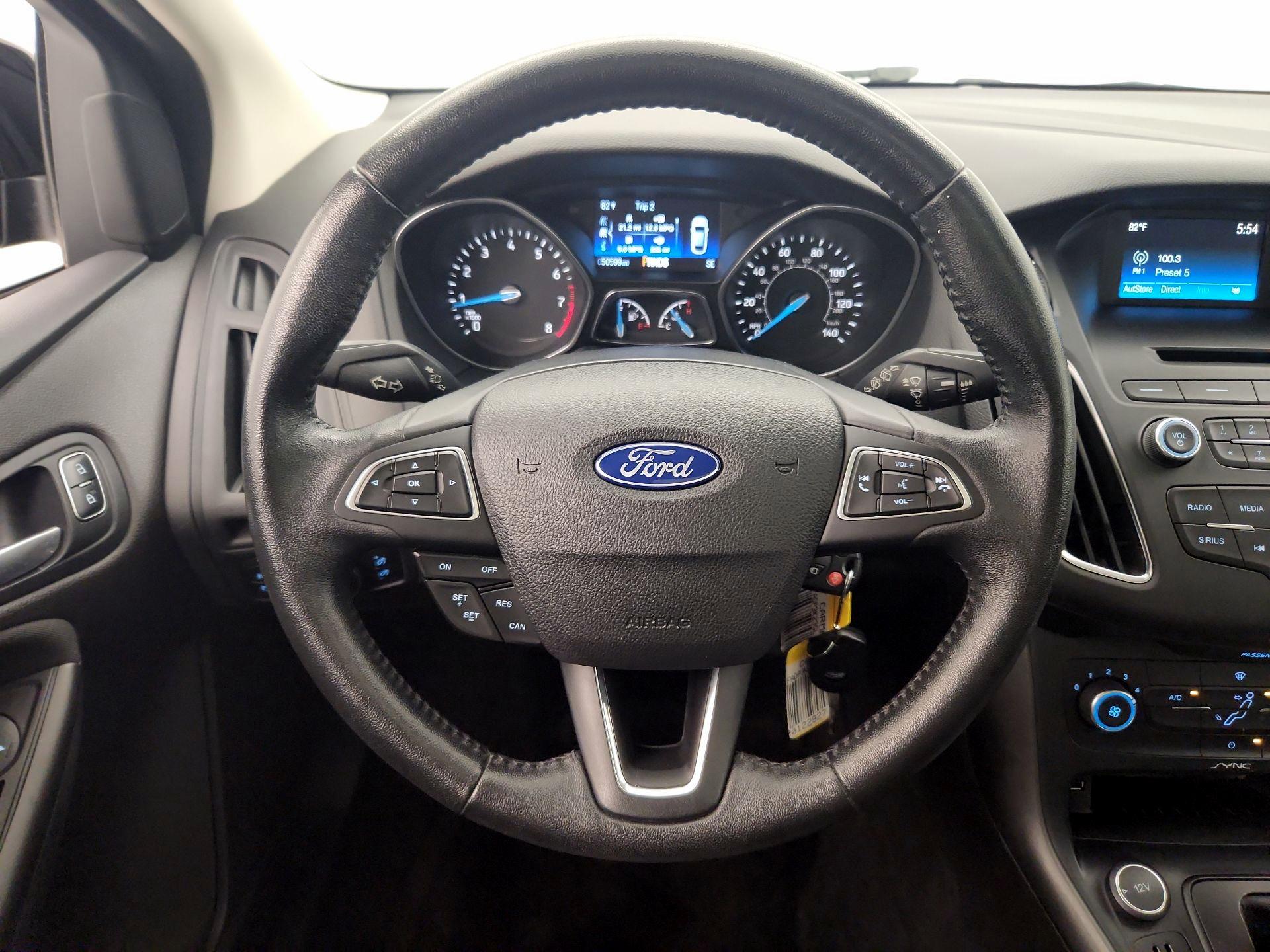 Thumbnail: 2016 Ford Focus - 10