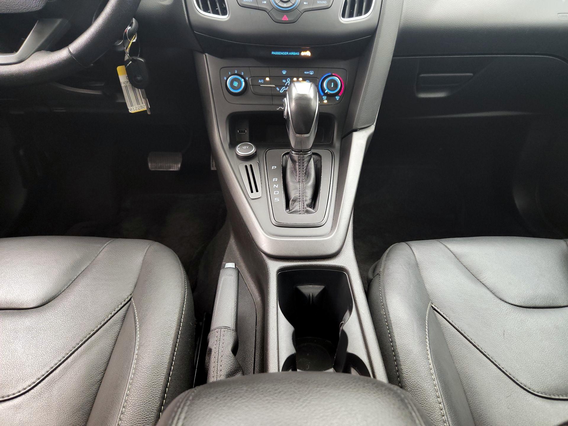 Thumbnail: 2016 Ford Focus - 17