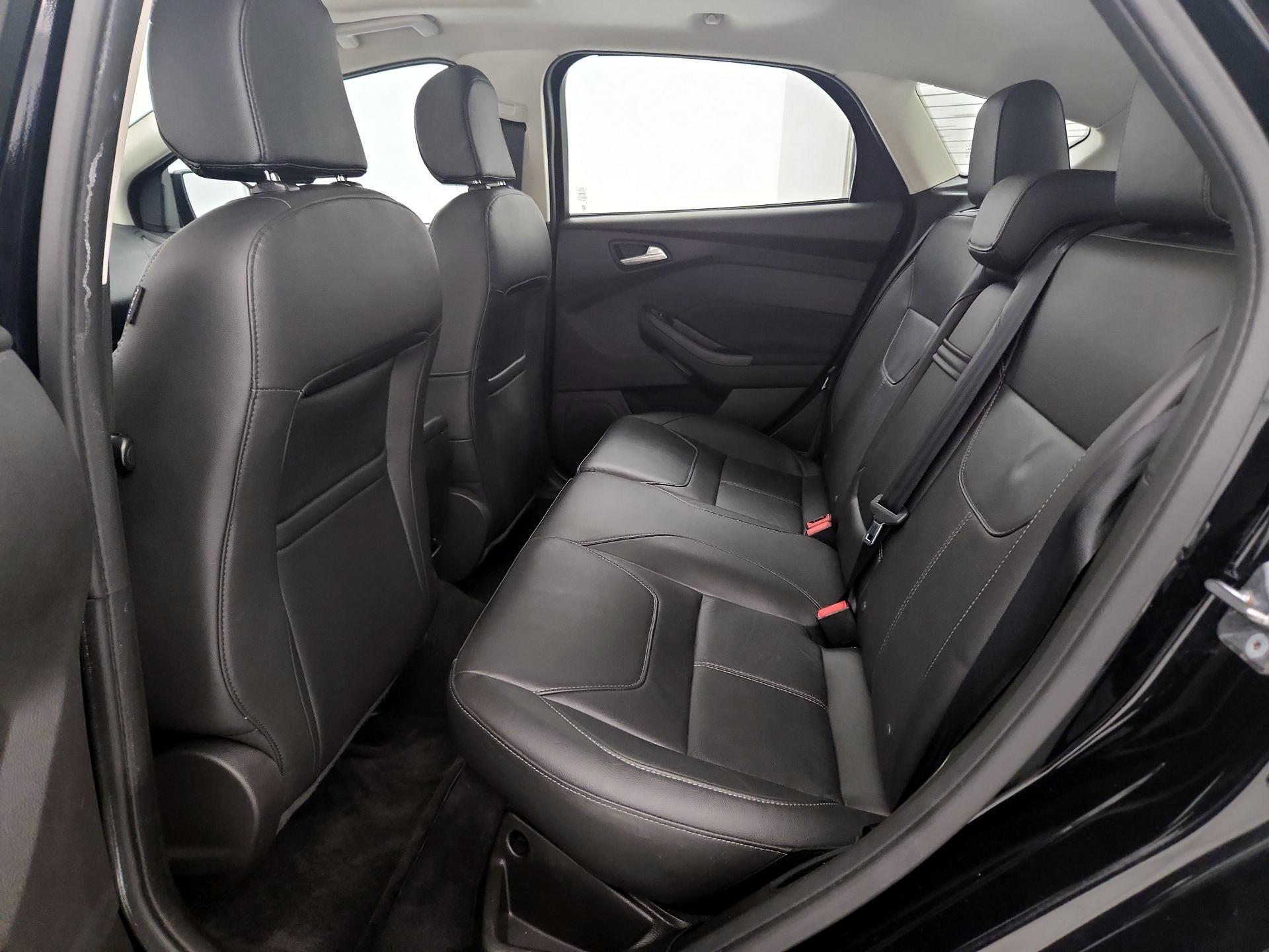 Thumbnail: 2016 Ford Focus - 20