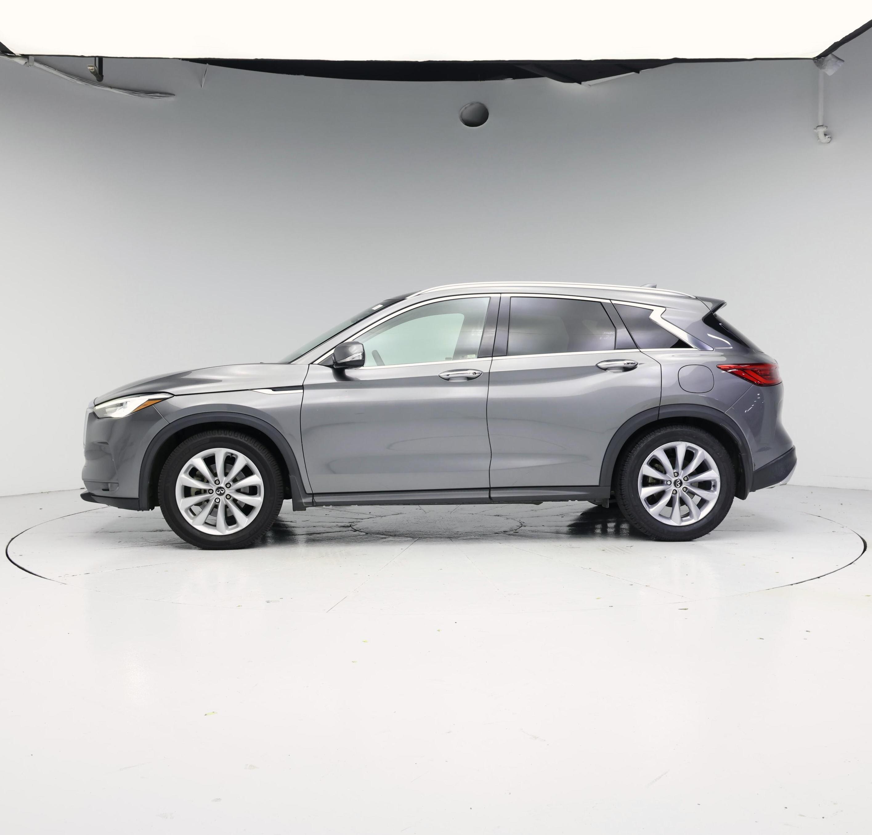 Thumbnail: 2019 INFINITI QX50 - 3