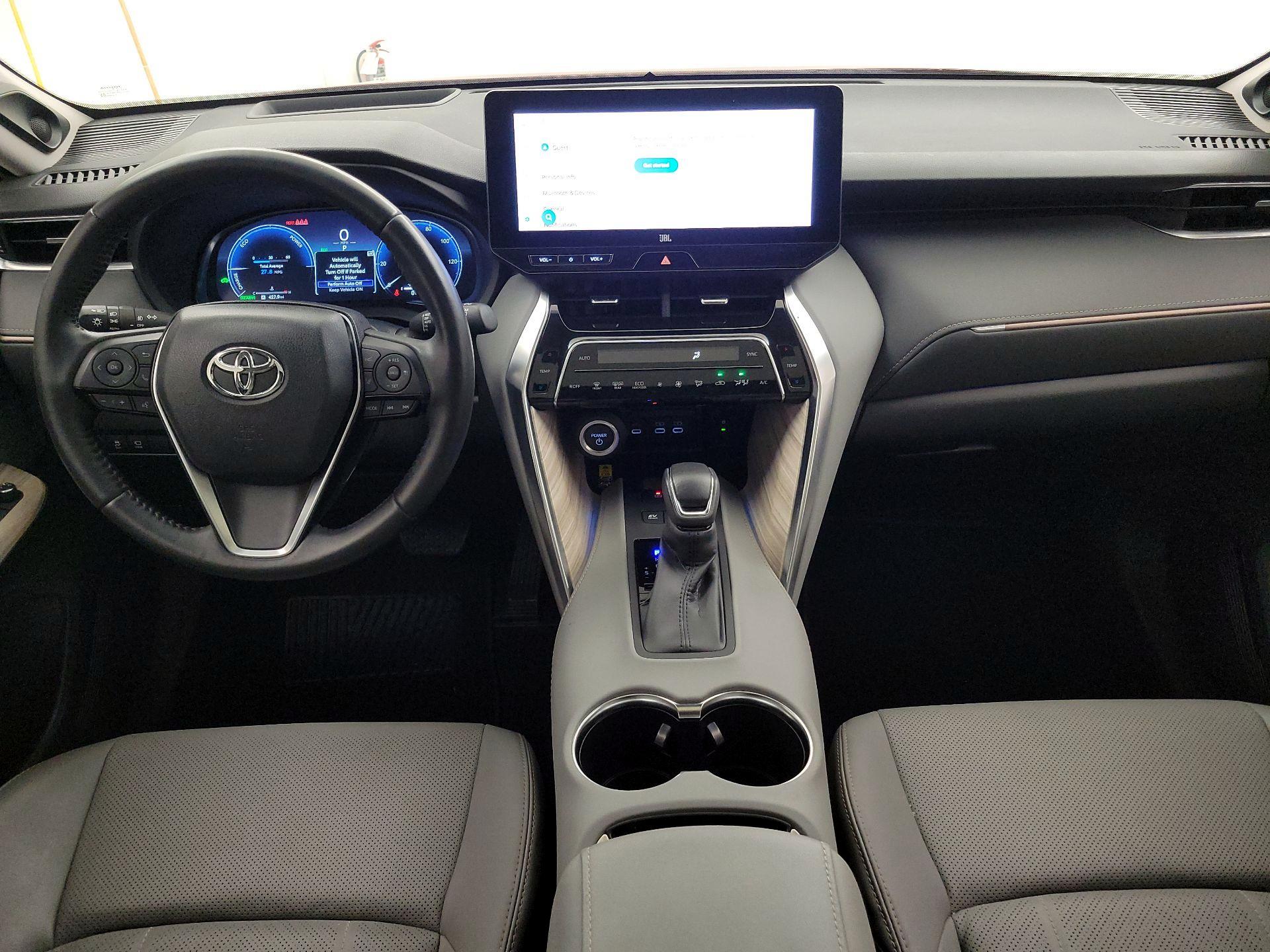 Thumbnail: 2023 Toyota Venza - 9