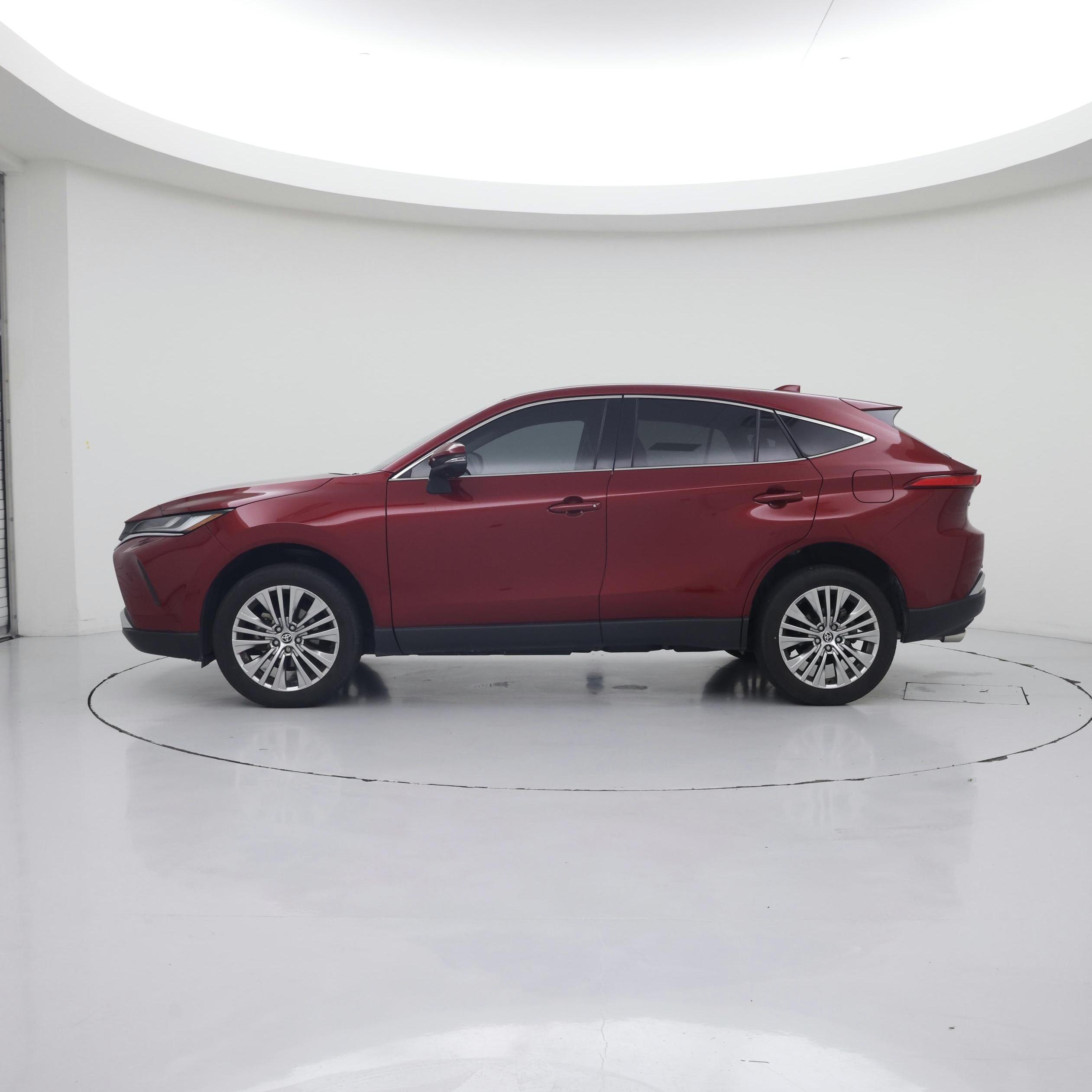 Thumbnail: 2023 Toyota Venza - 3