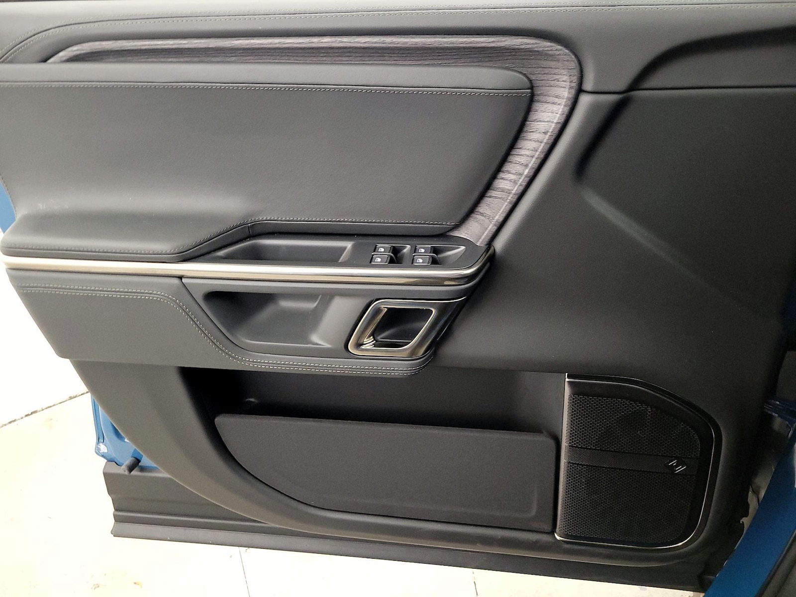2023 Rivian R1T Adventure - Photo 13