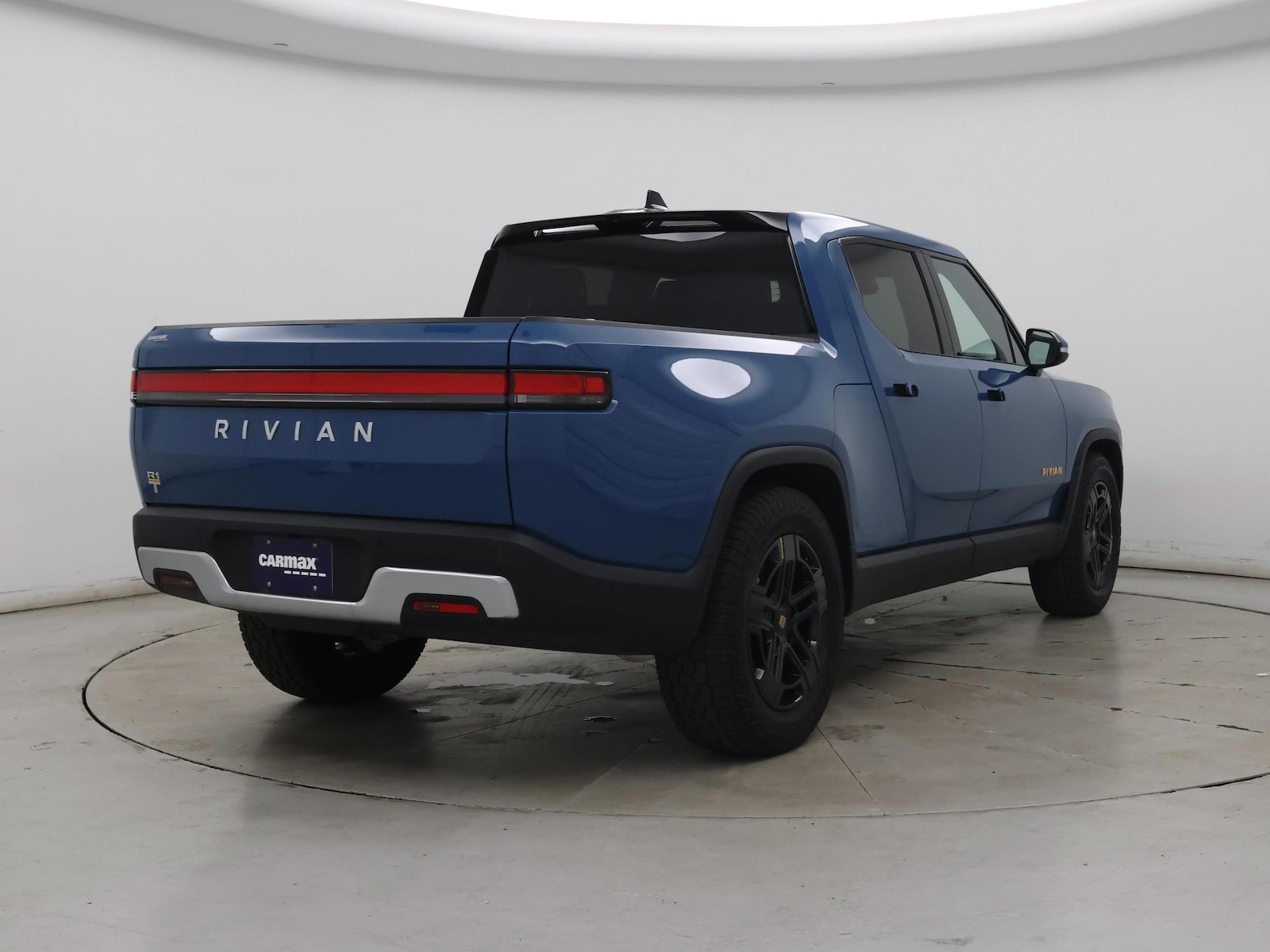 2023 Rivian R1T Adventure - Photo 9