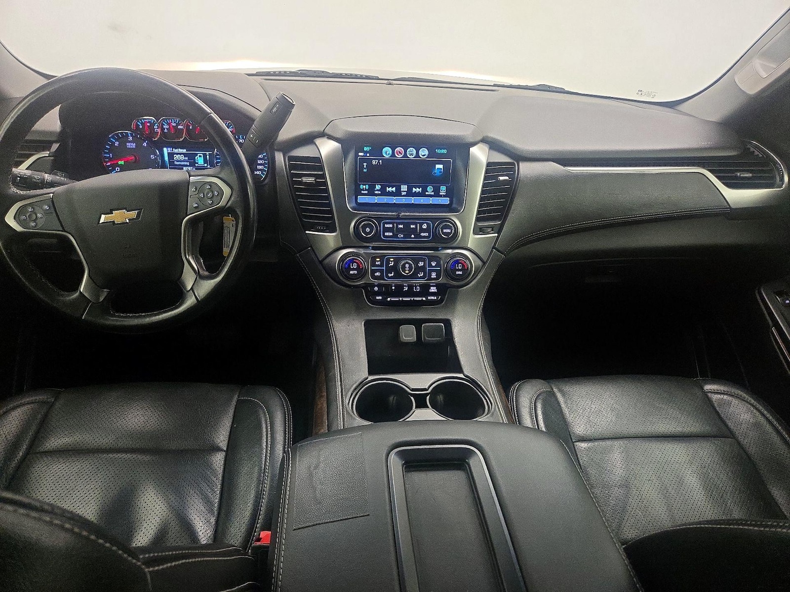2019 Chevrolet Tahoe LS - Photo 10