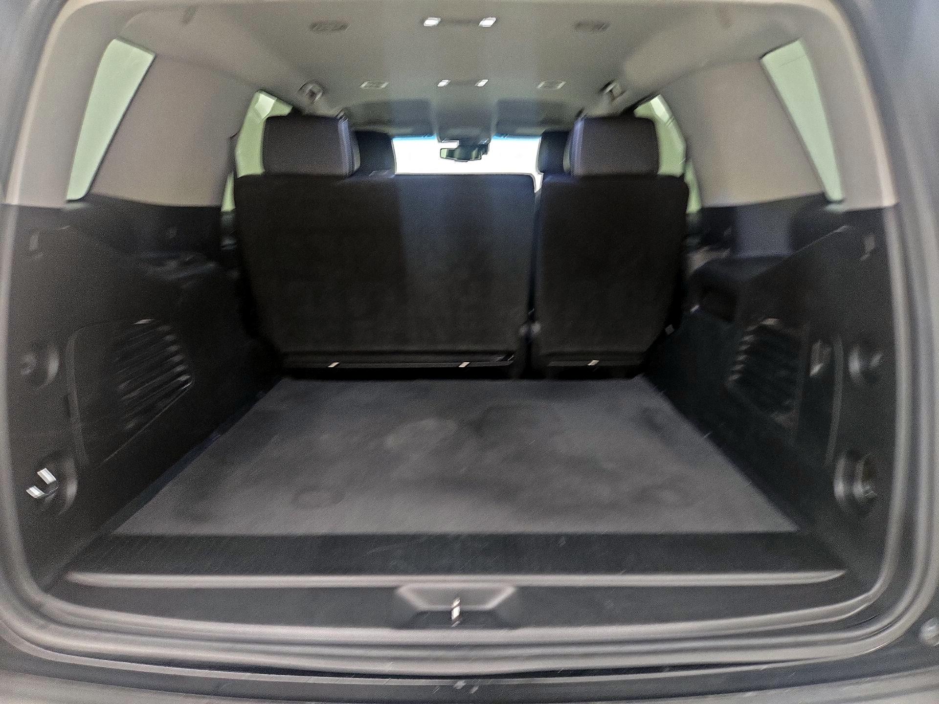 Thumbnail: 2019 Chevrolet Tahoe - 19