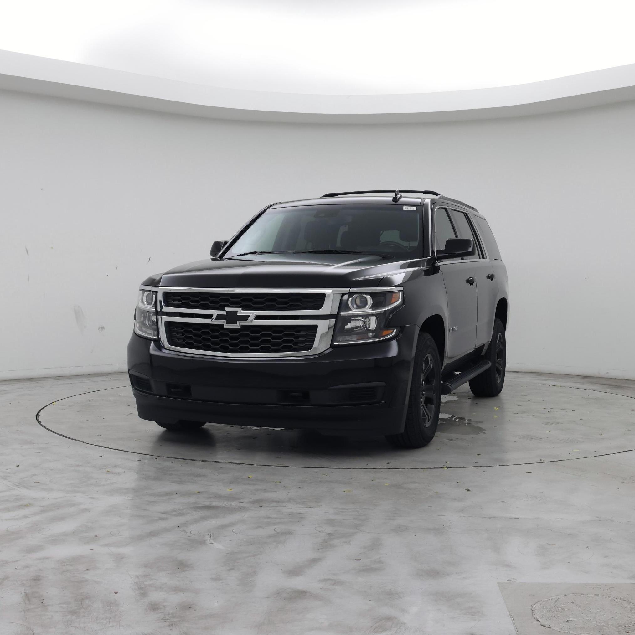 Thumbnail: 2019 Chevrolet Tahoe - 4