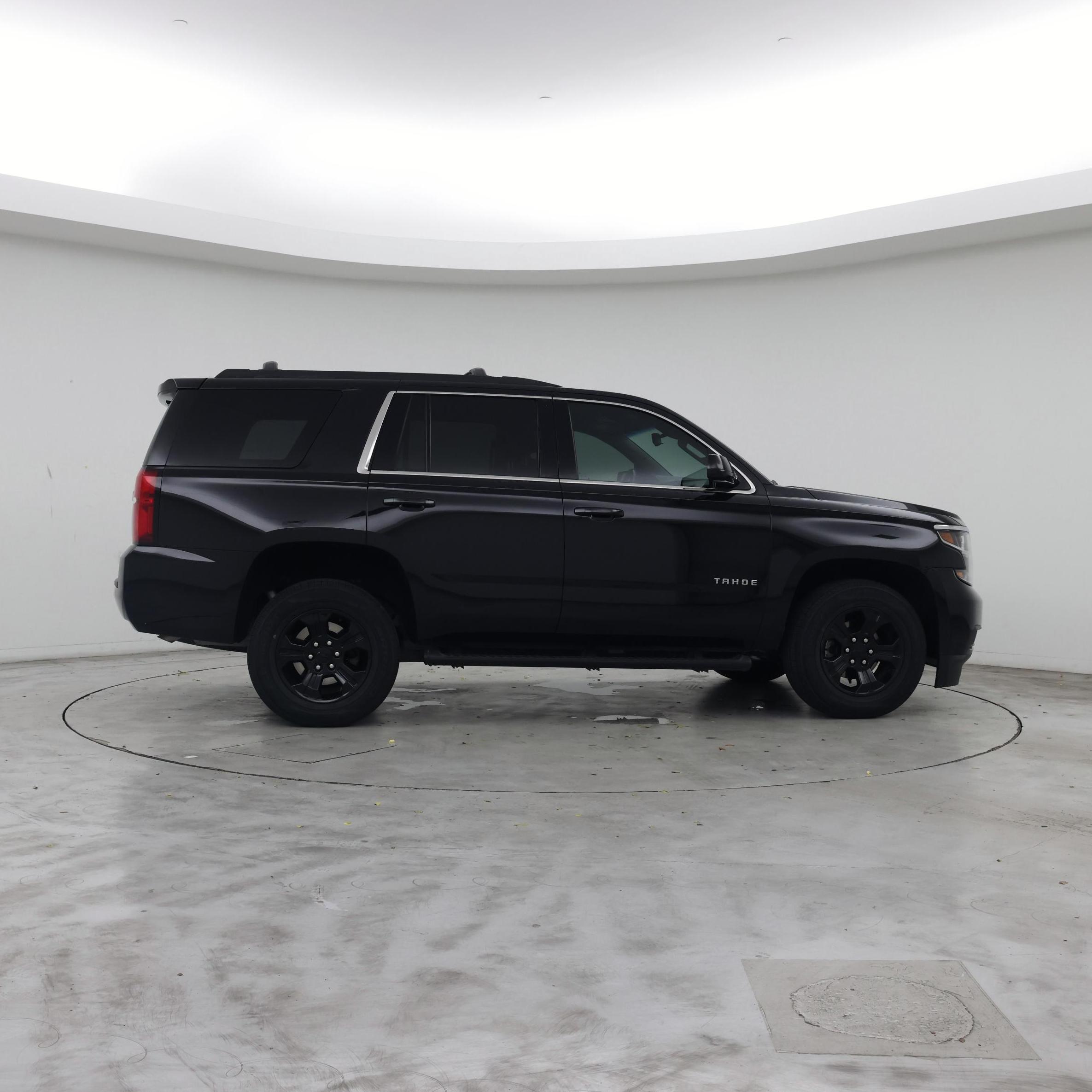 Thumbnail: 2019 Chevrolet Tahoe - 7