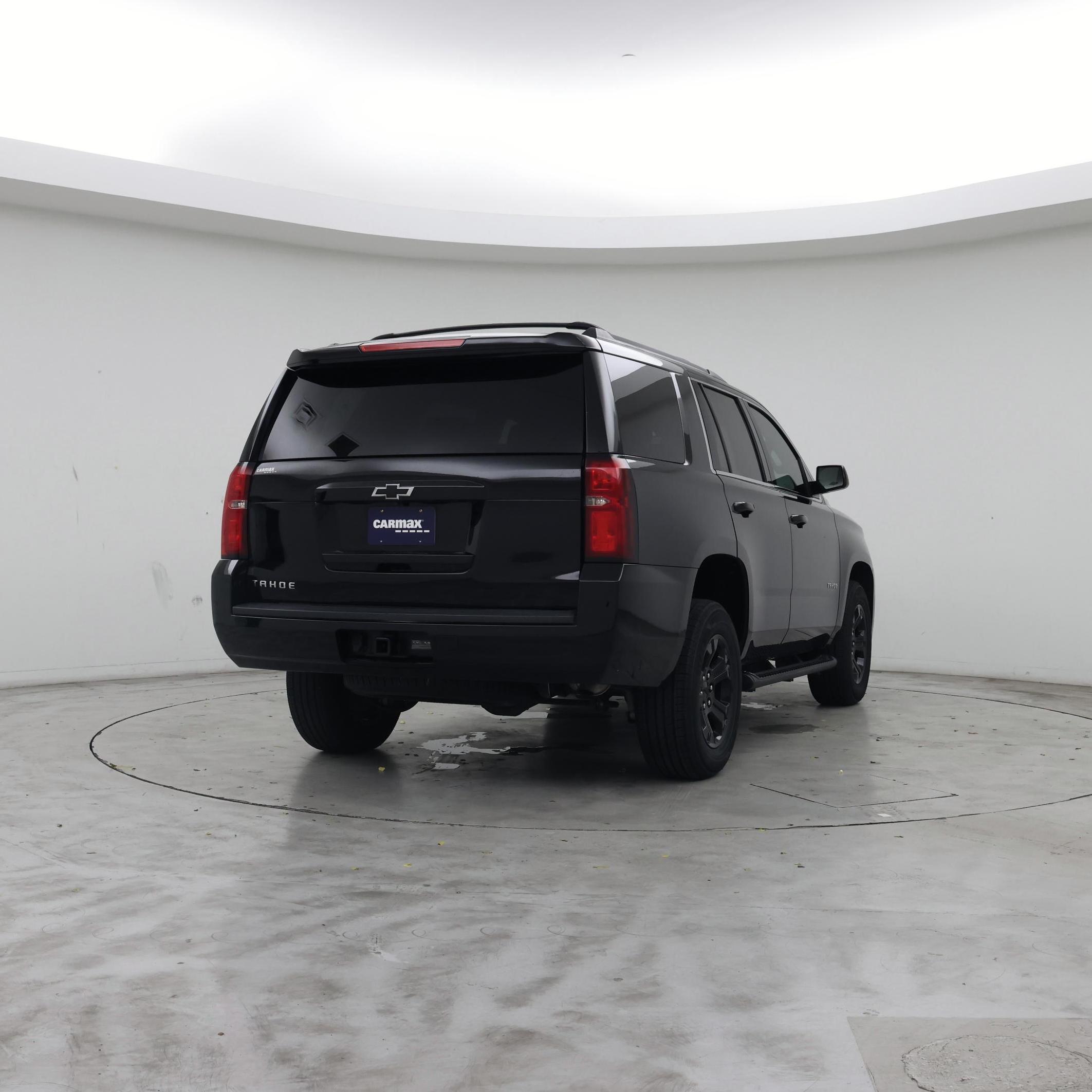 Thumbnail: 2019 Chevrolet Tahoe - 8