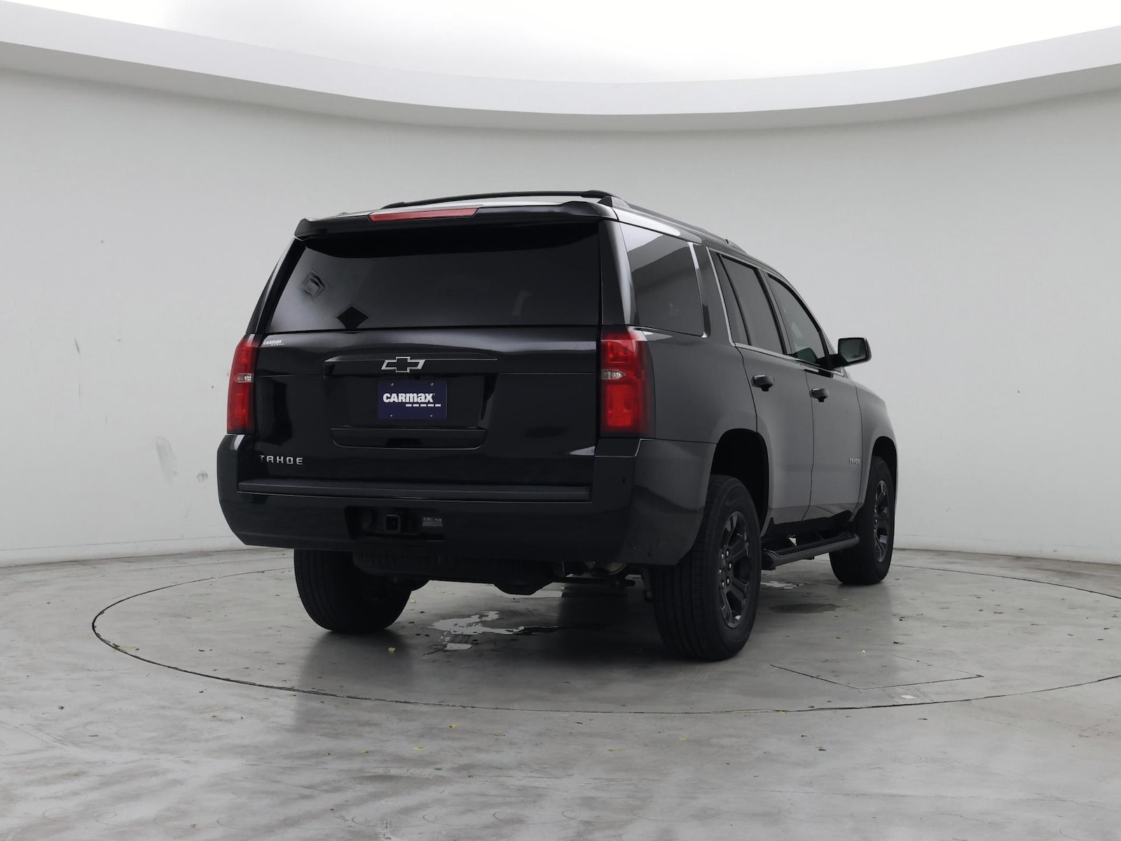 2019 Chevrolet Tahoe LS - Photo 9
