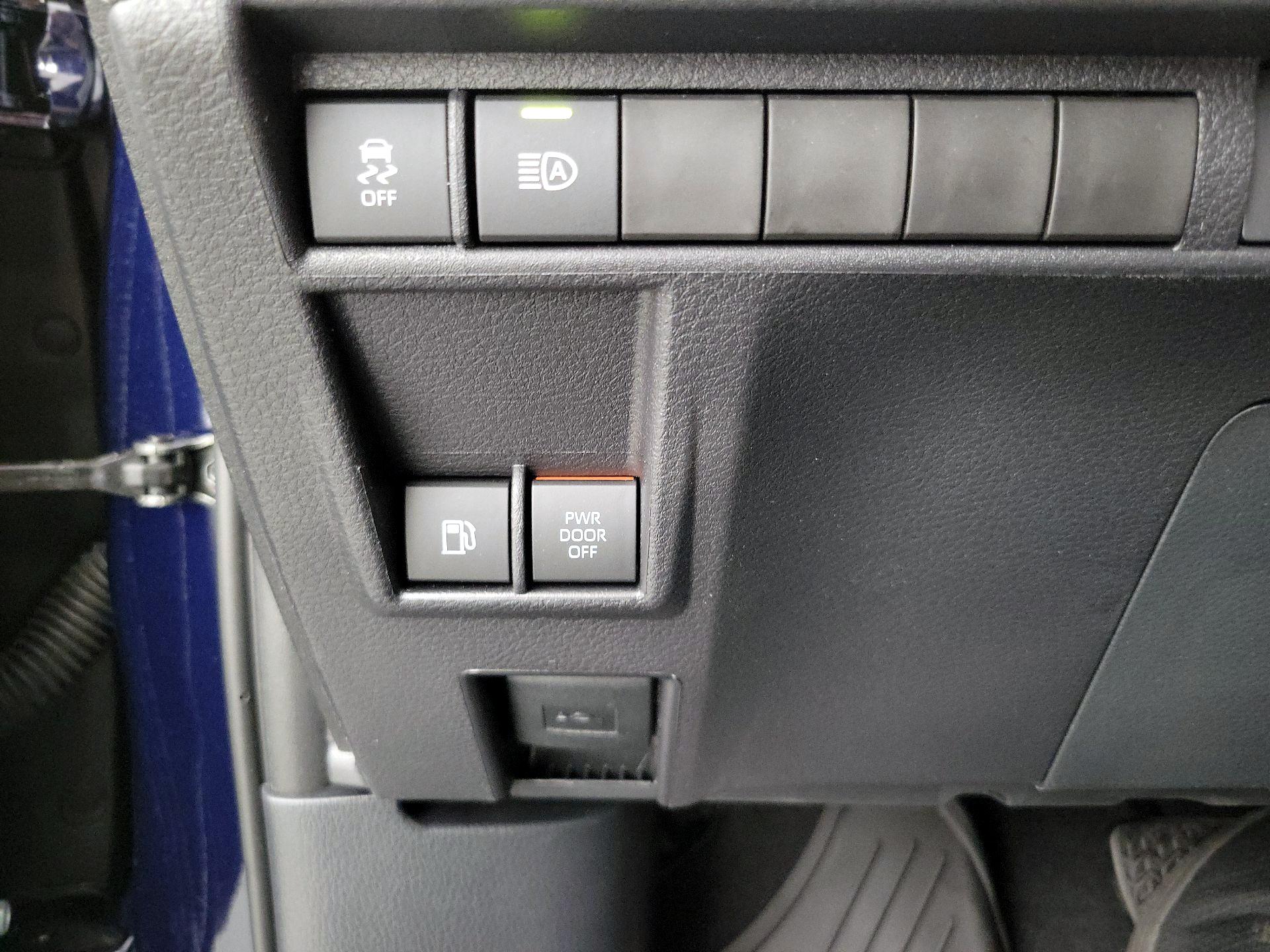 Thumbnail: 2026 Toyota Sienna - 13
