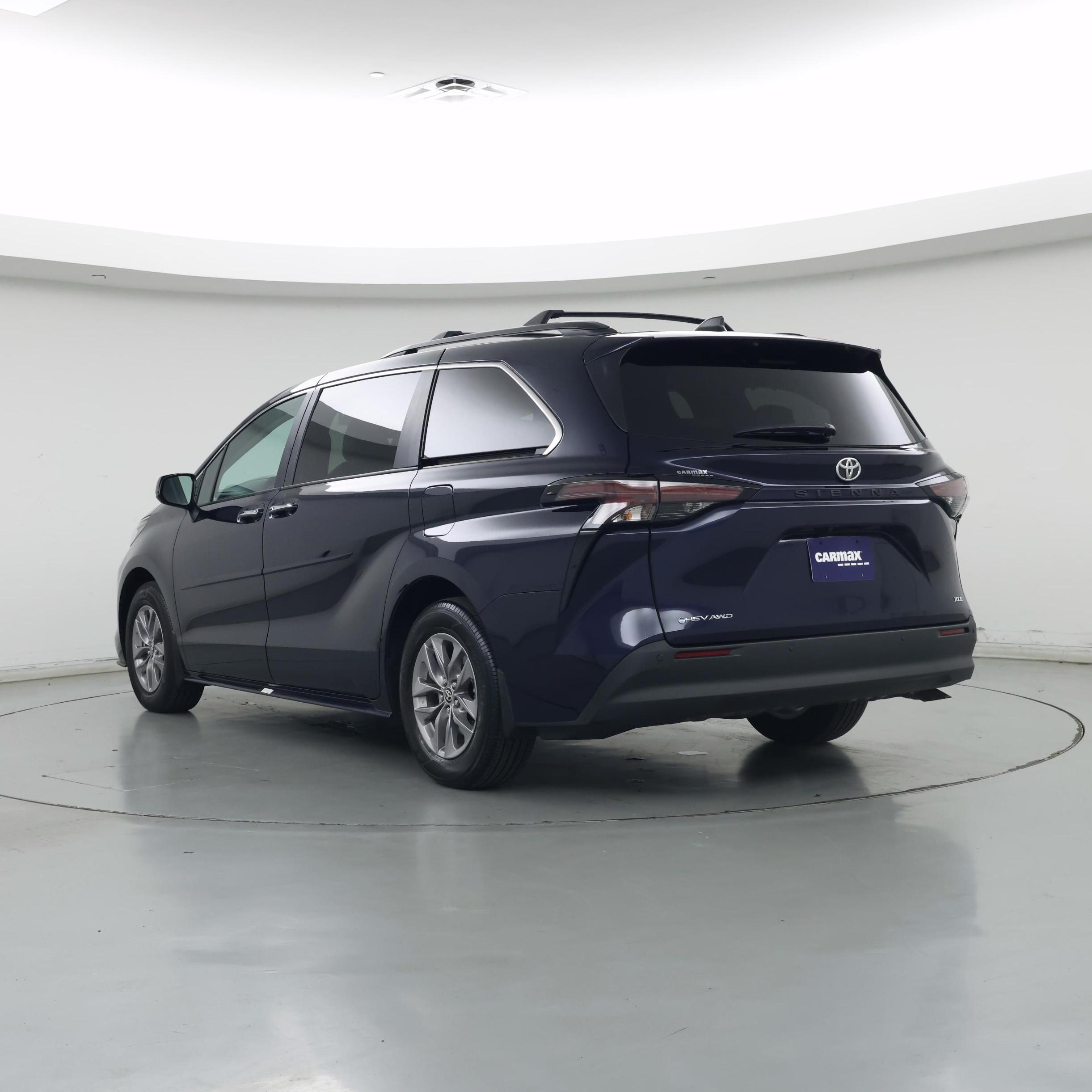 Thumbnail: 2026 Toyota Sienna - 2