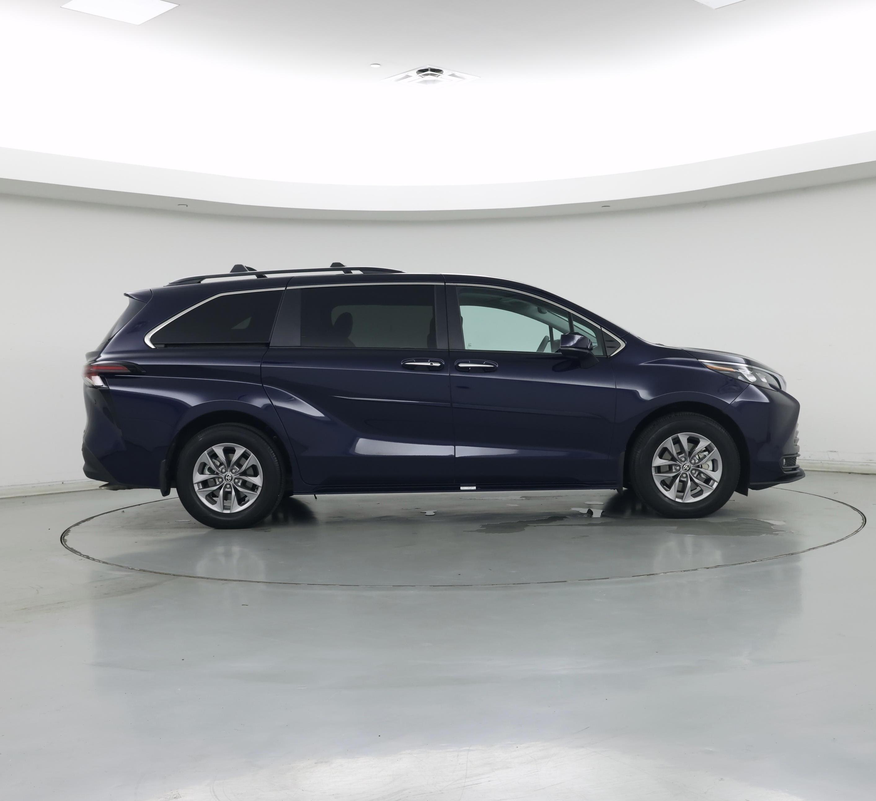 Thumbnail: 2026 Toyota Sienna - 7