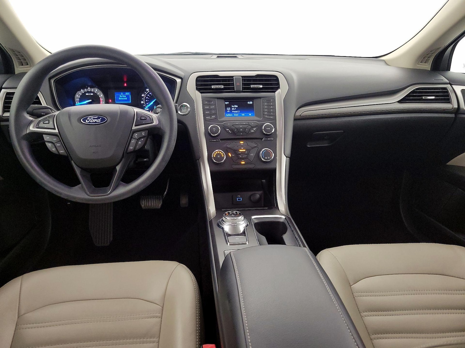 2018 Ford Fusion S - Photo 10