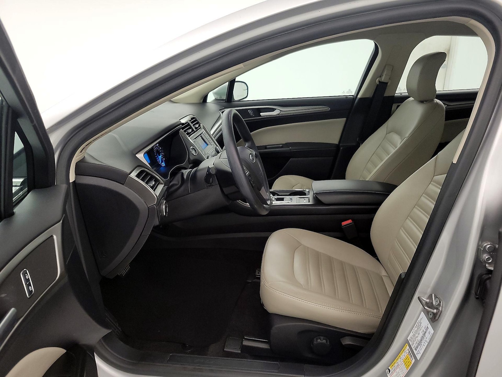 2018 Ford Fusion S - Photo 12
