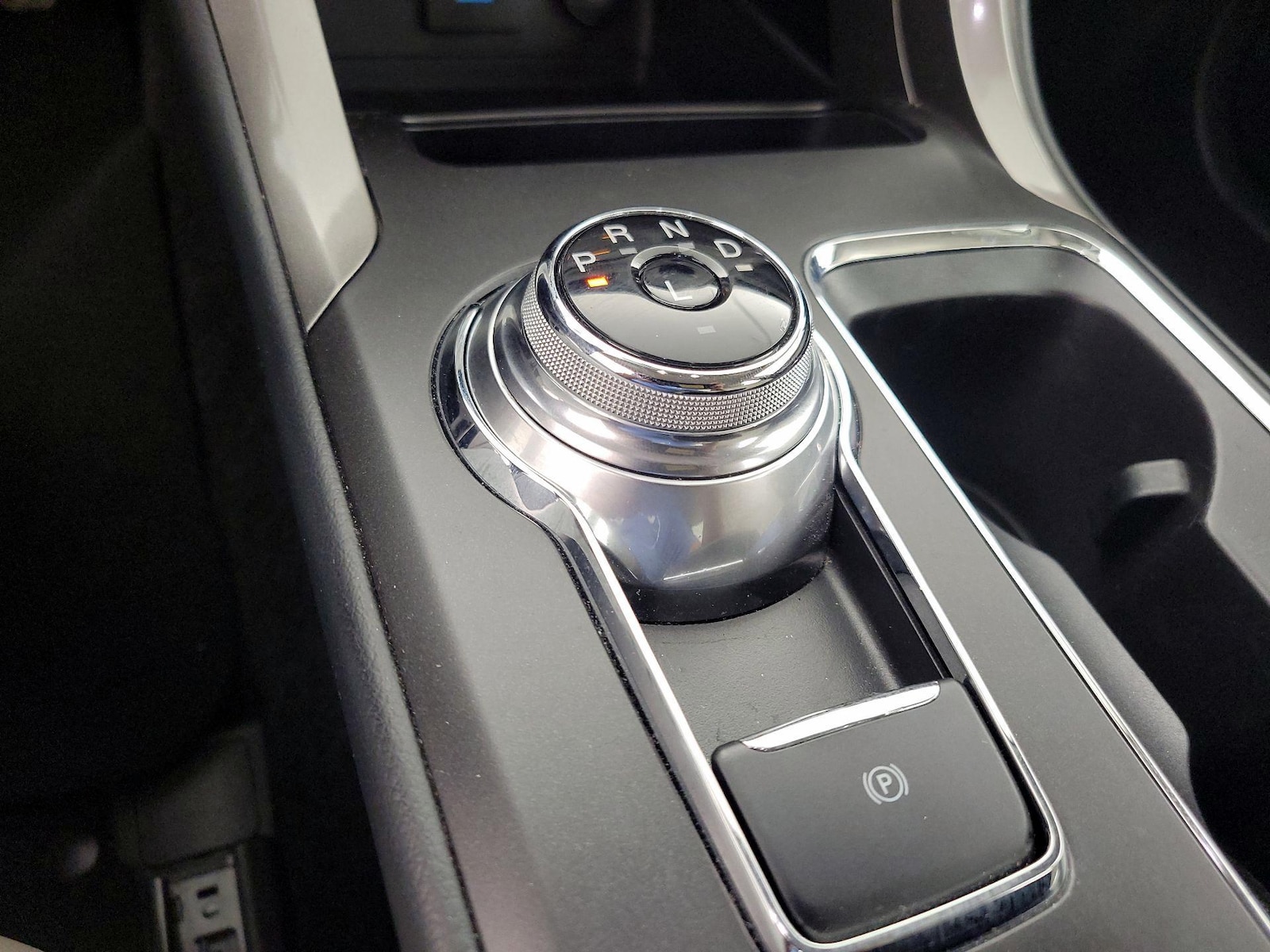 2018 Ford Fusion S - Photo 18