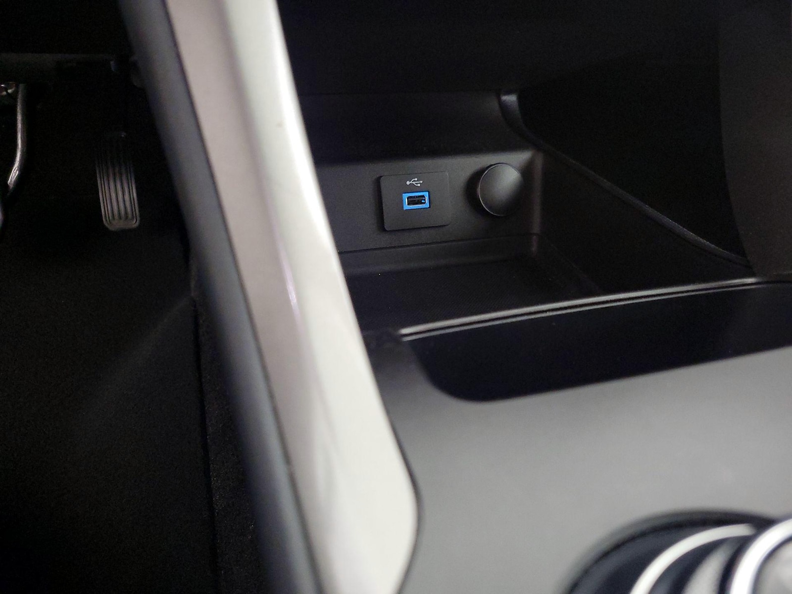2018 Ford Fusion S - Photo 19
