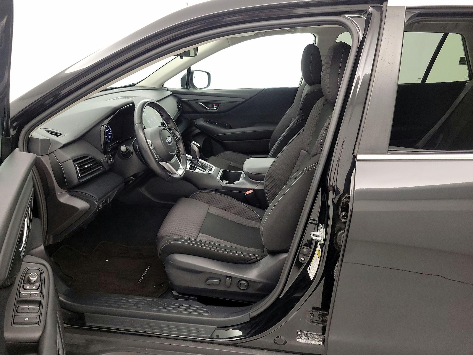 2024 Subaru Outback Premium - Photo 12