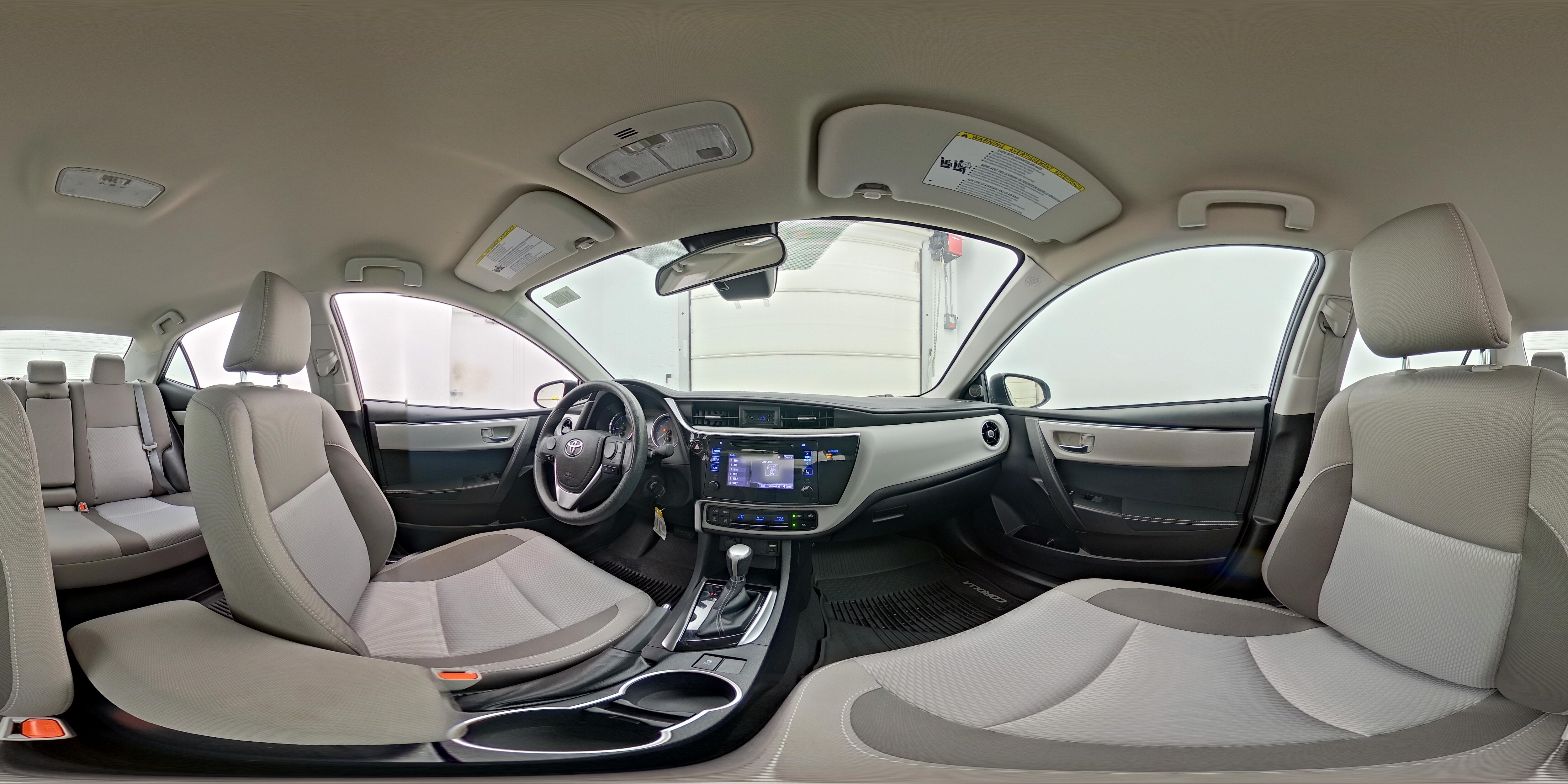 2018 Toyota Corolla LE - Photo 24