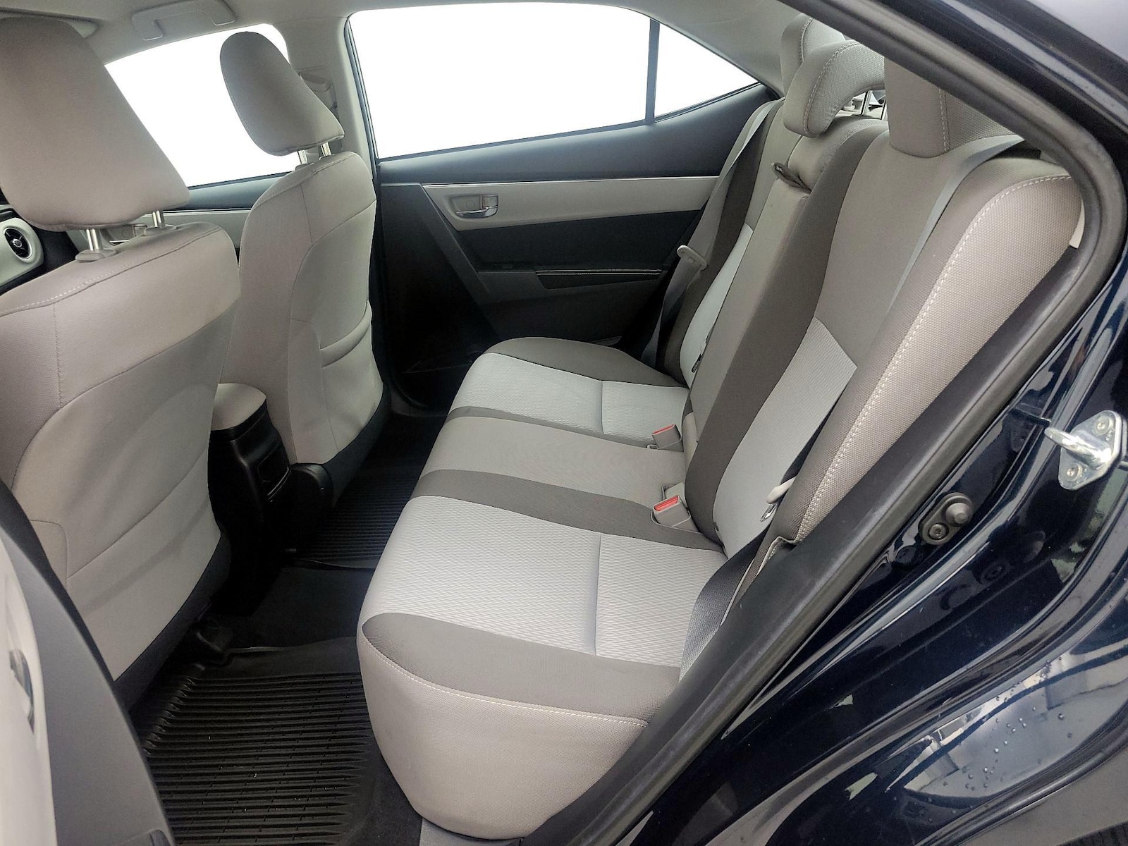 2018 Toyota Corolla LE - Photo 20